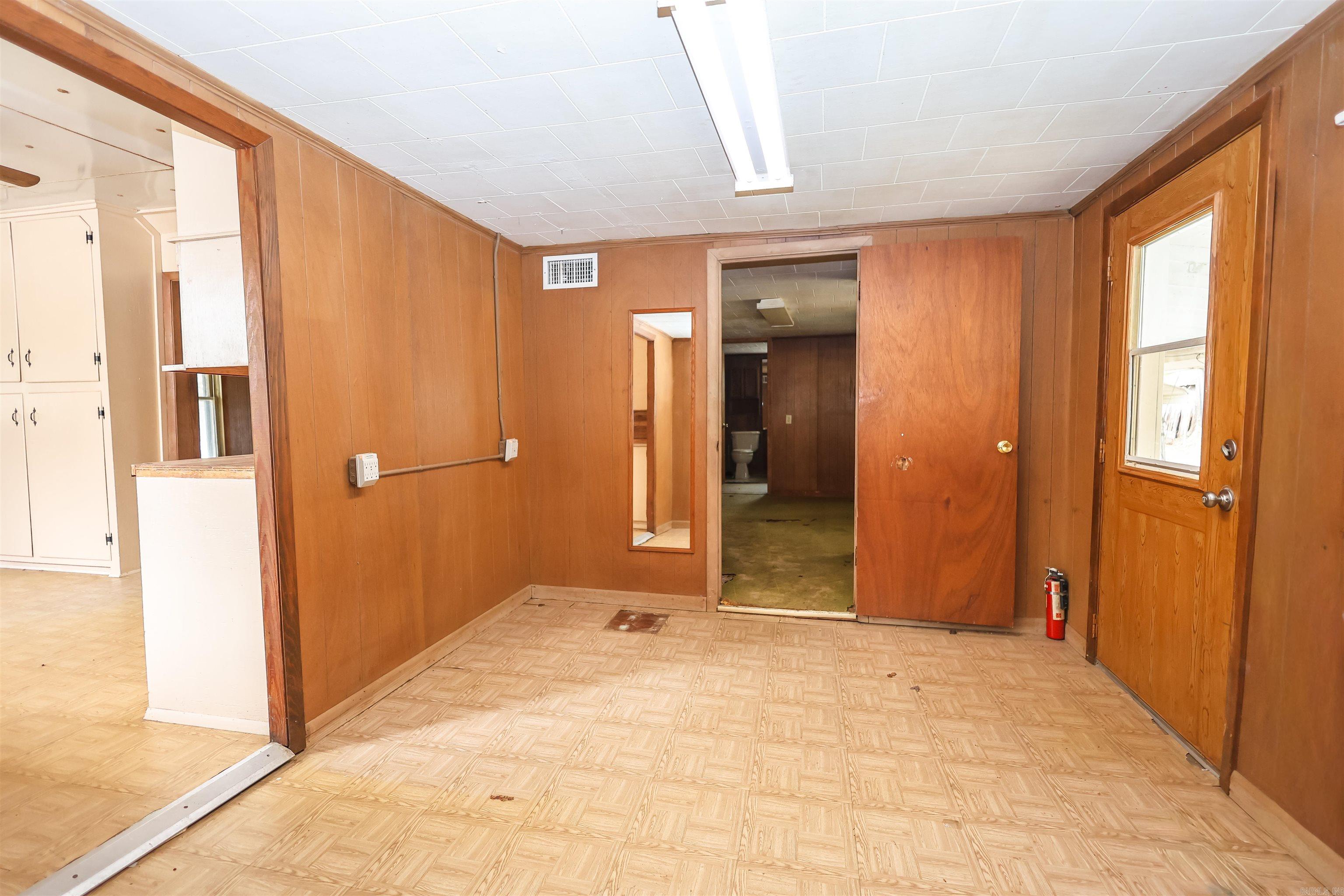 Metes & Bounds - Residential