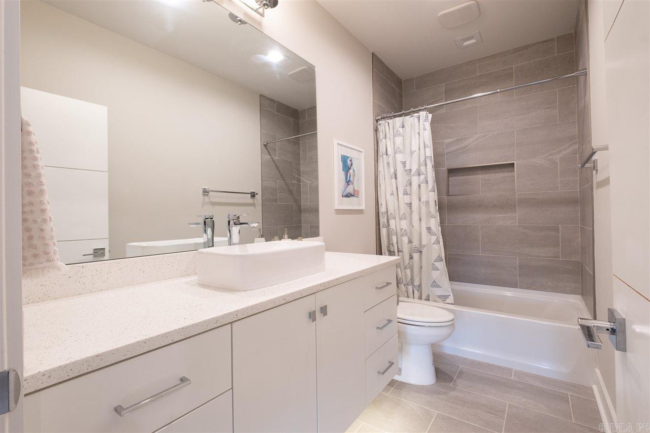 CHENAL VALLEY "ENSBURY PLACE" - Residential
