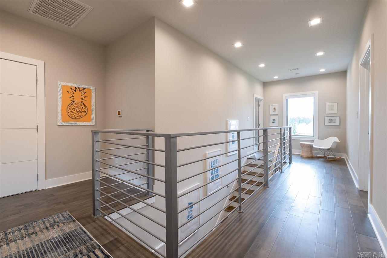 CHENAL VALLEY "ENSBURY PLACE" - Residential