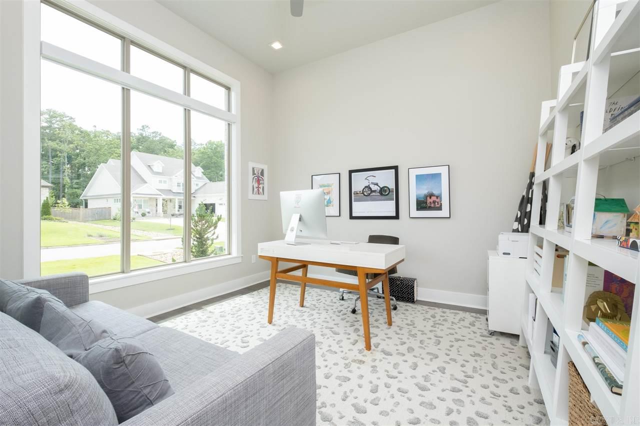CHENAL VALLEY "ENSBURY PLACE" - Residential