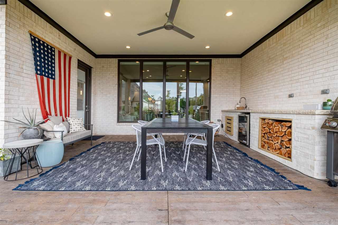 CHENAL VALLEY "ENSBURY PLACE" - Residential