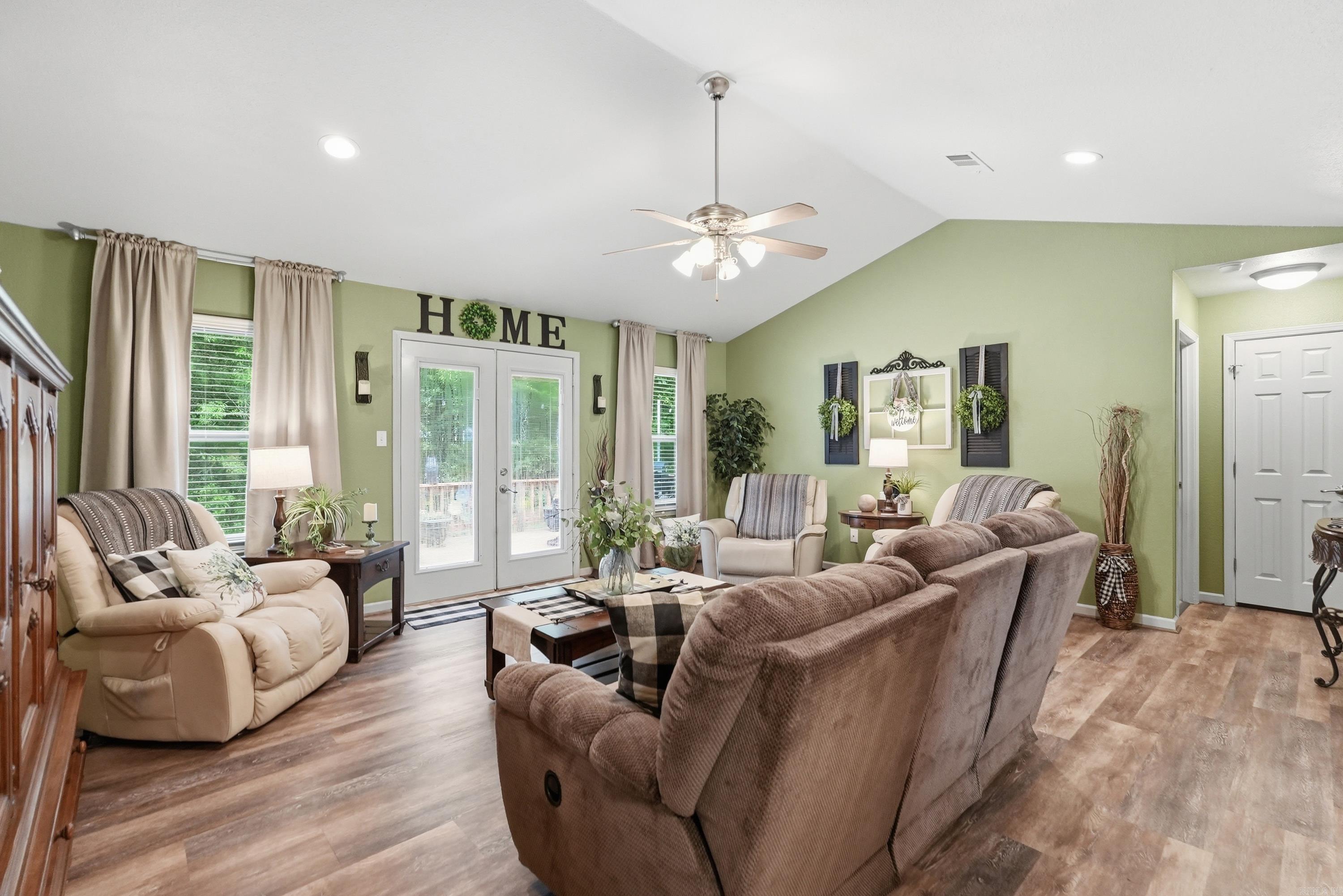 HORTON HILLS - Residential