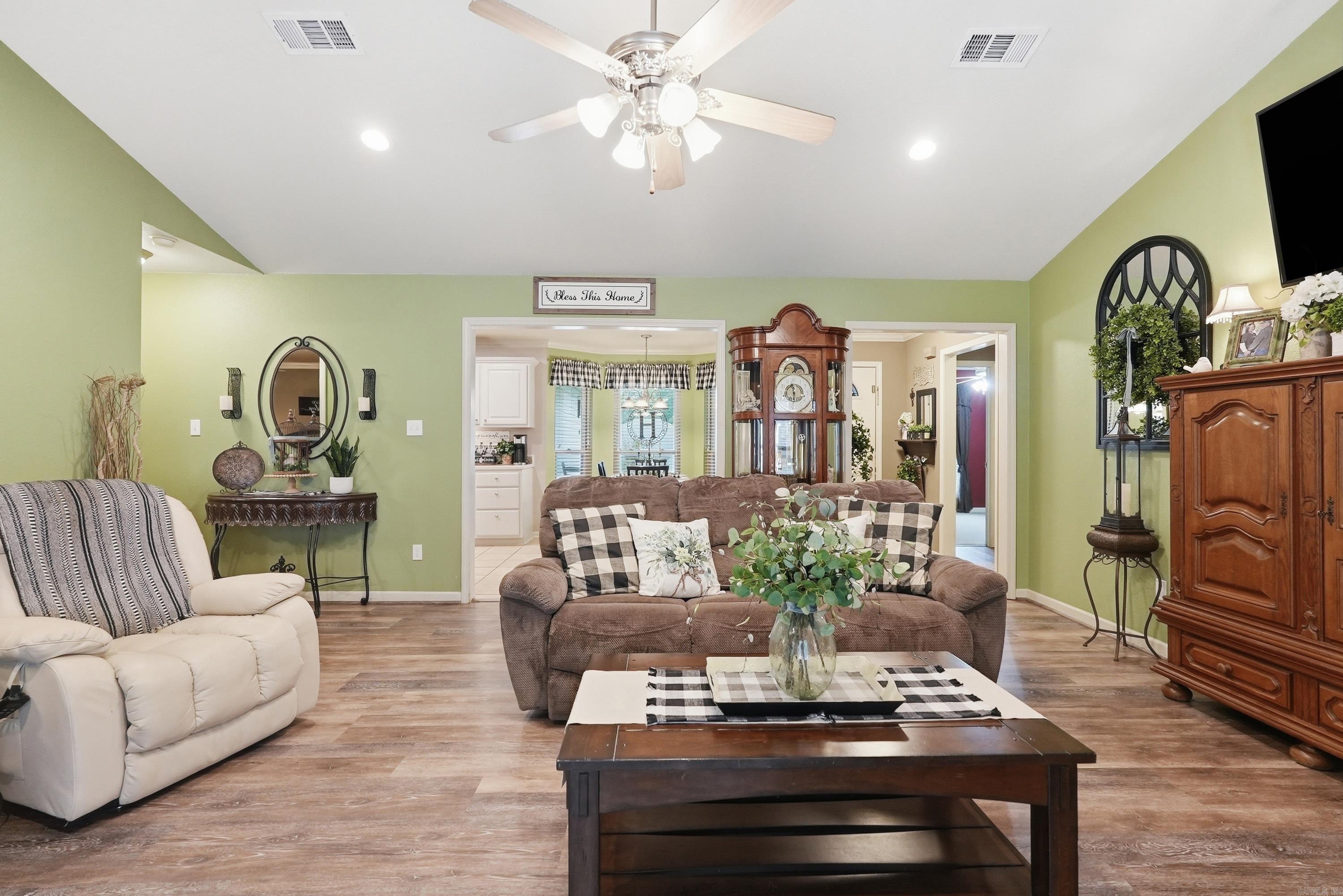 HORTON HILLS - Residential