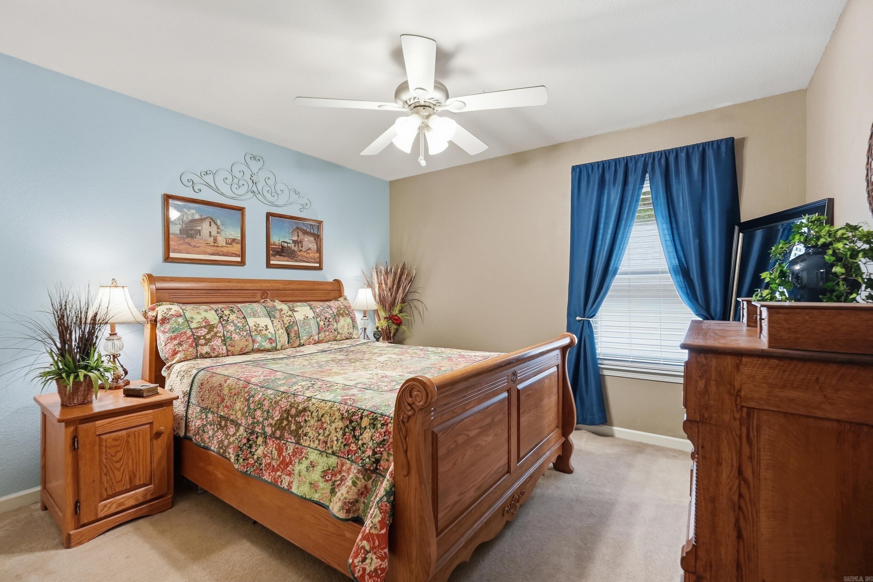 HORTON HILLS - Residential