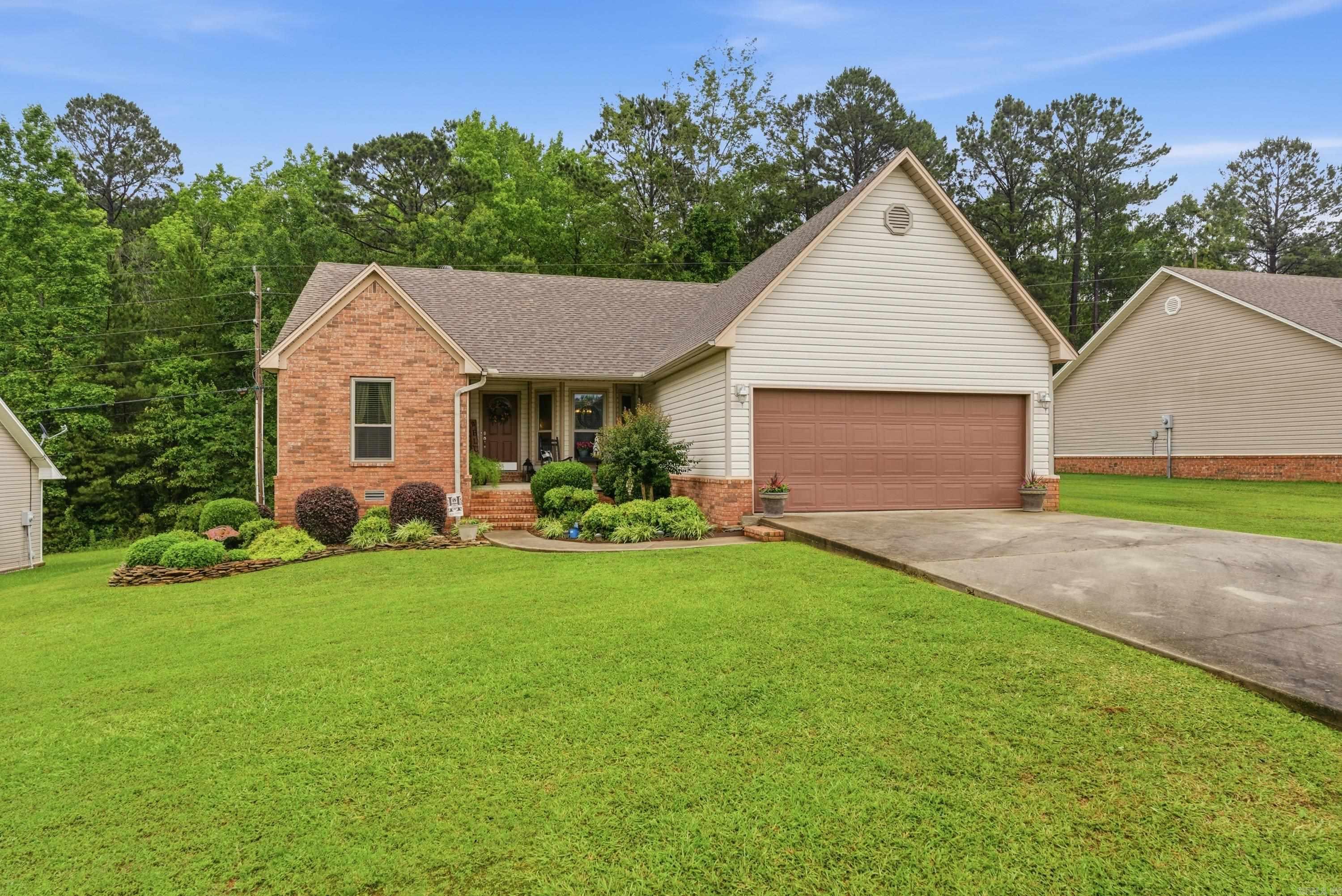 HORTON HILLS - Residential