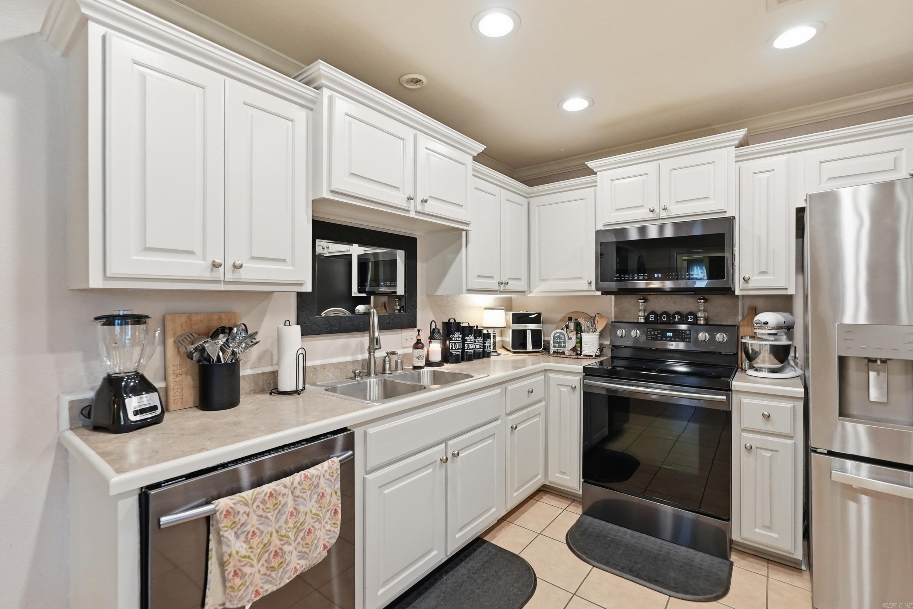 HORTON HILLS - Residential