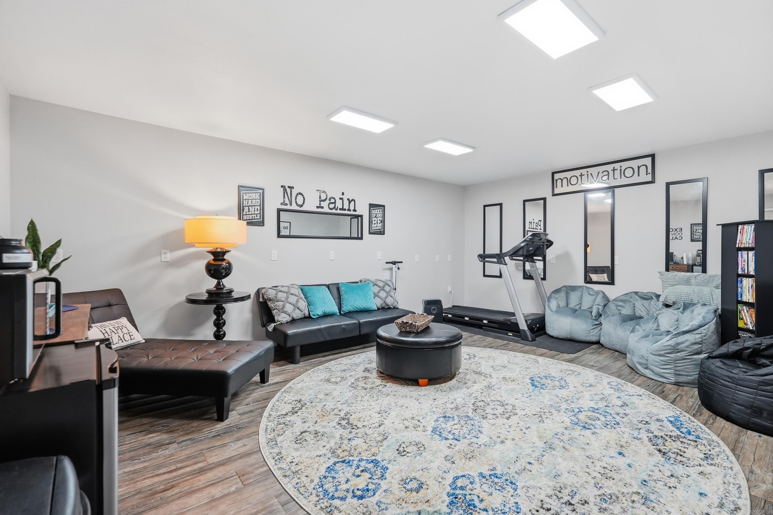 HORTON HILLS - Residential