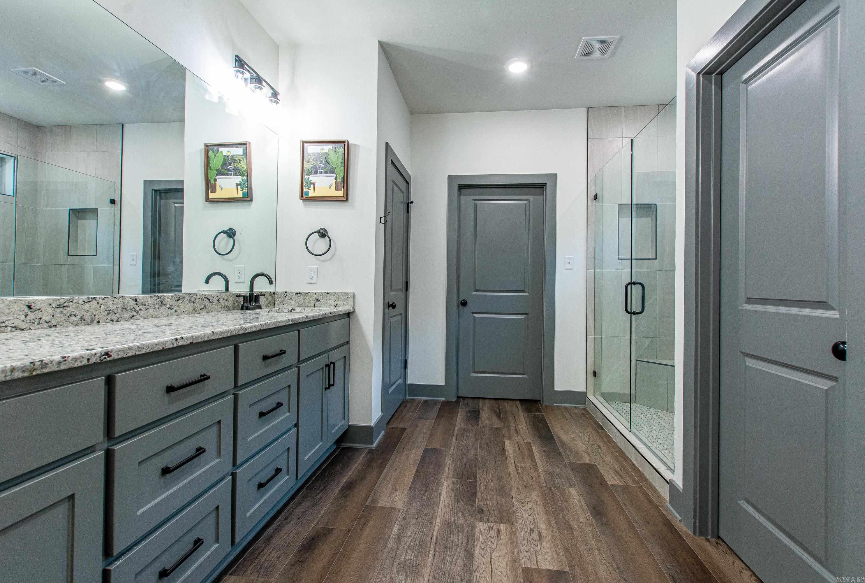 NORTHSHORE GARDENS - Residential