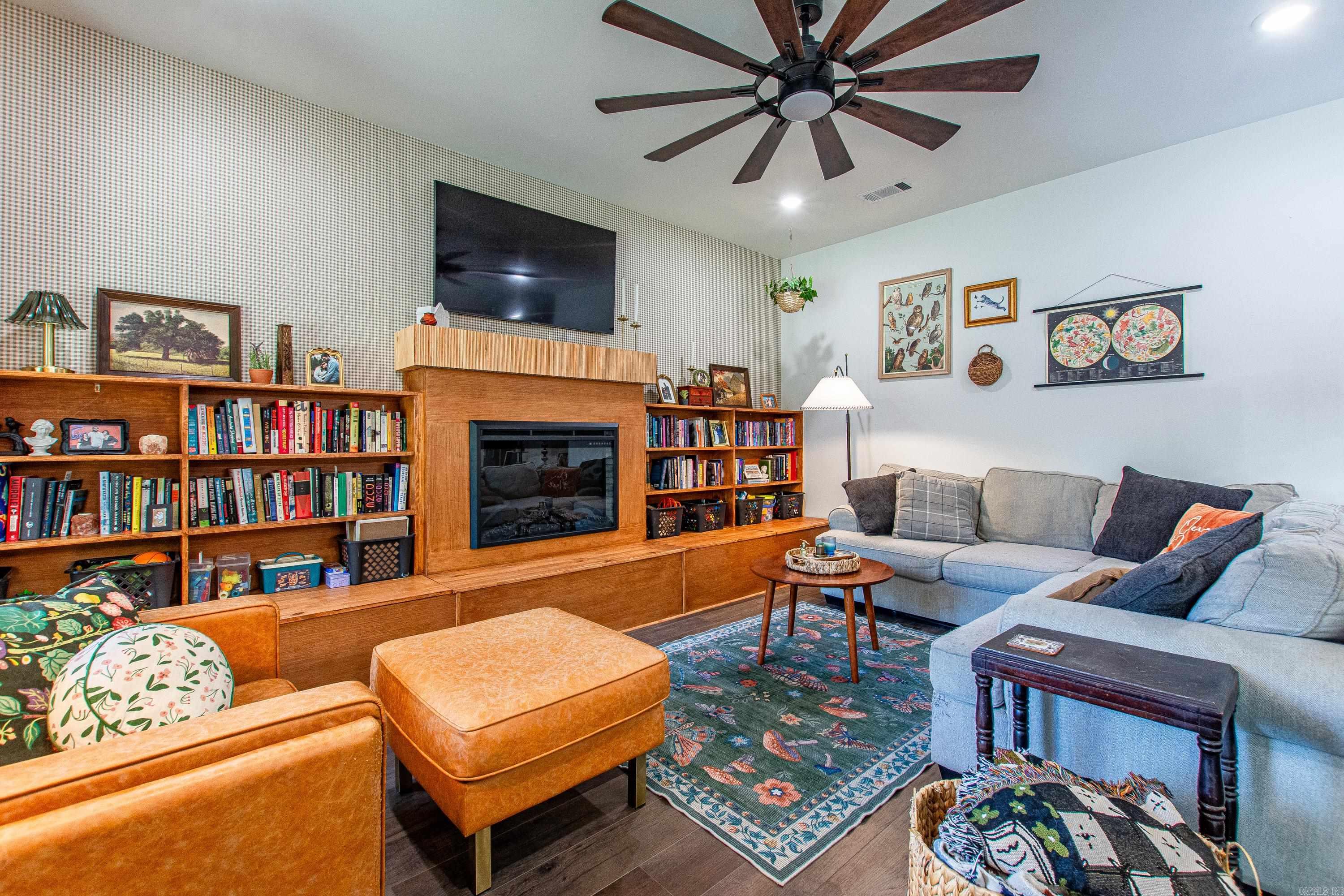 NORTHSHORE GARDENS - Residential
