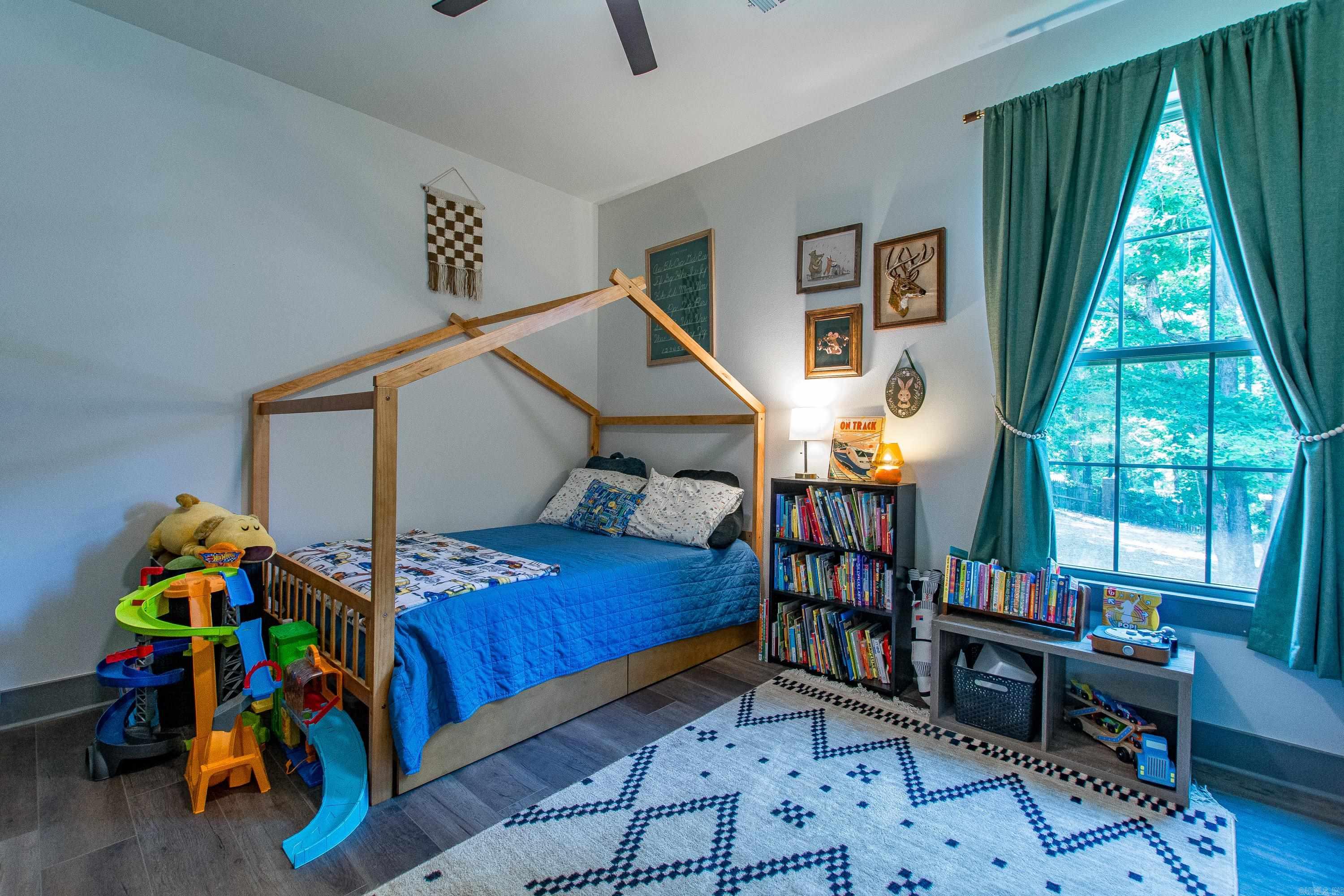 NORTHSHORE GARDENS - Residential