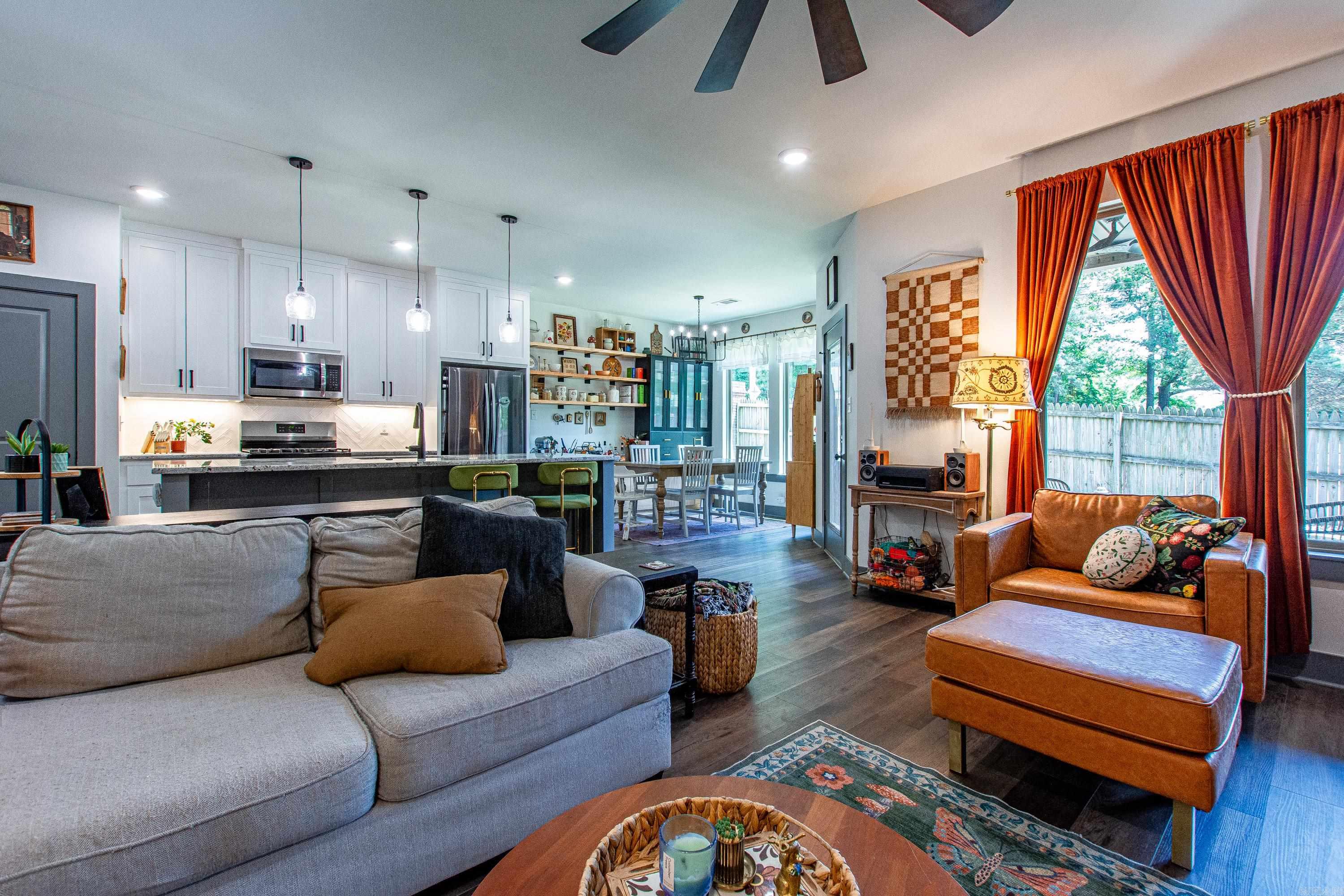 NORTHSHORE GARDENS - Residential
