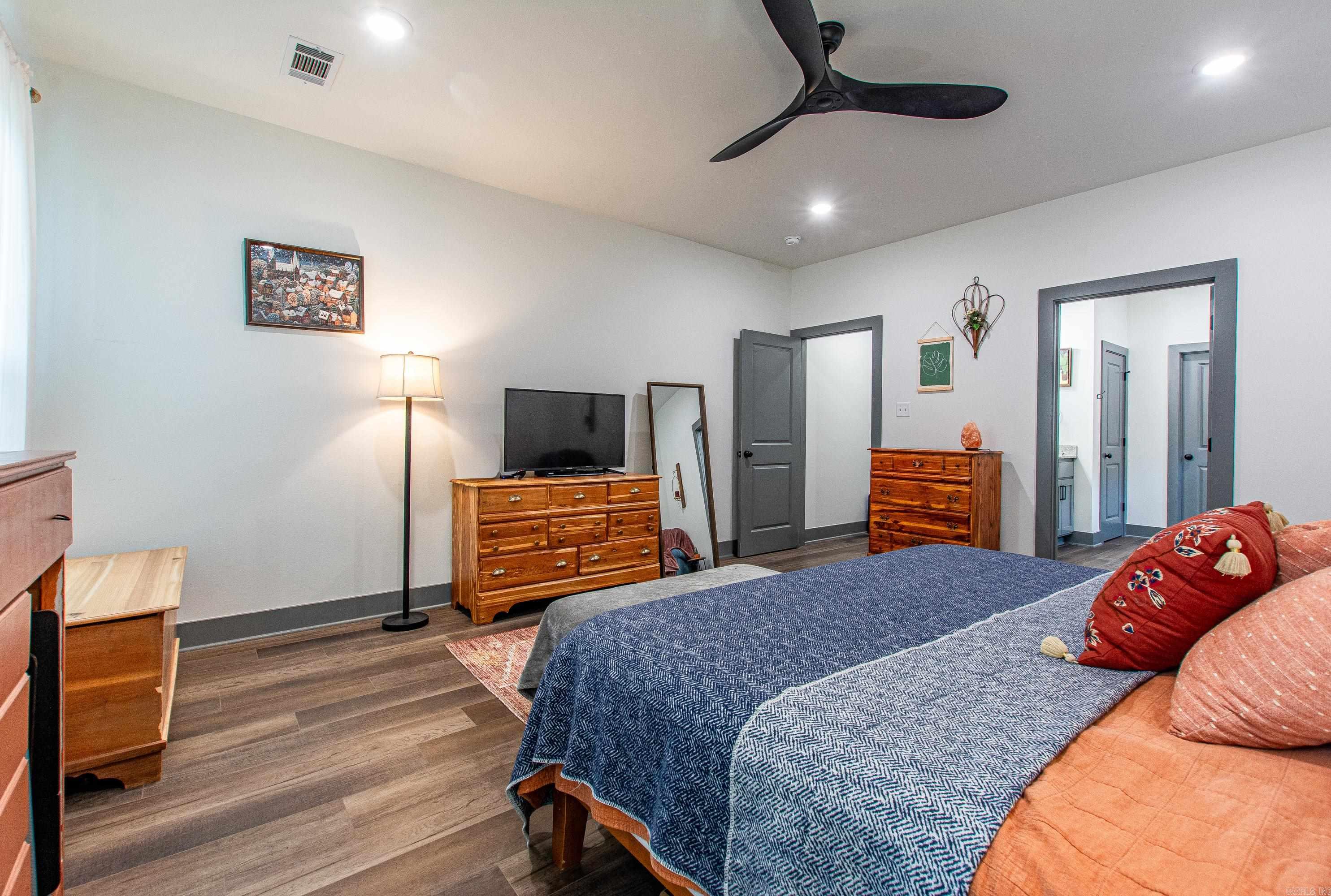 NORTHSHORE GARDENS - Residential
