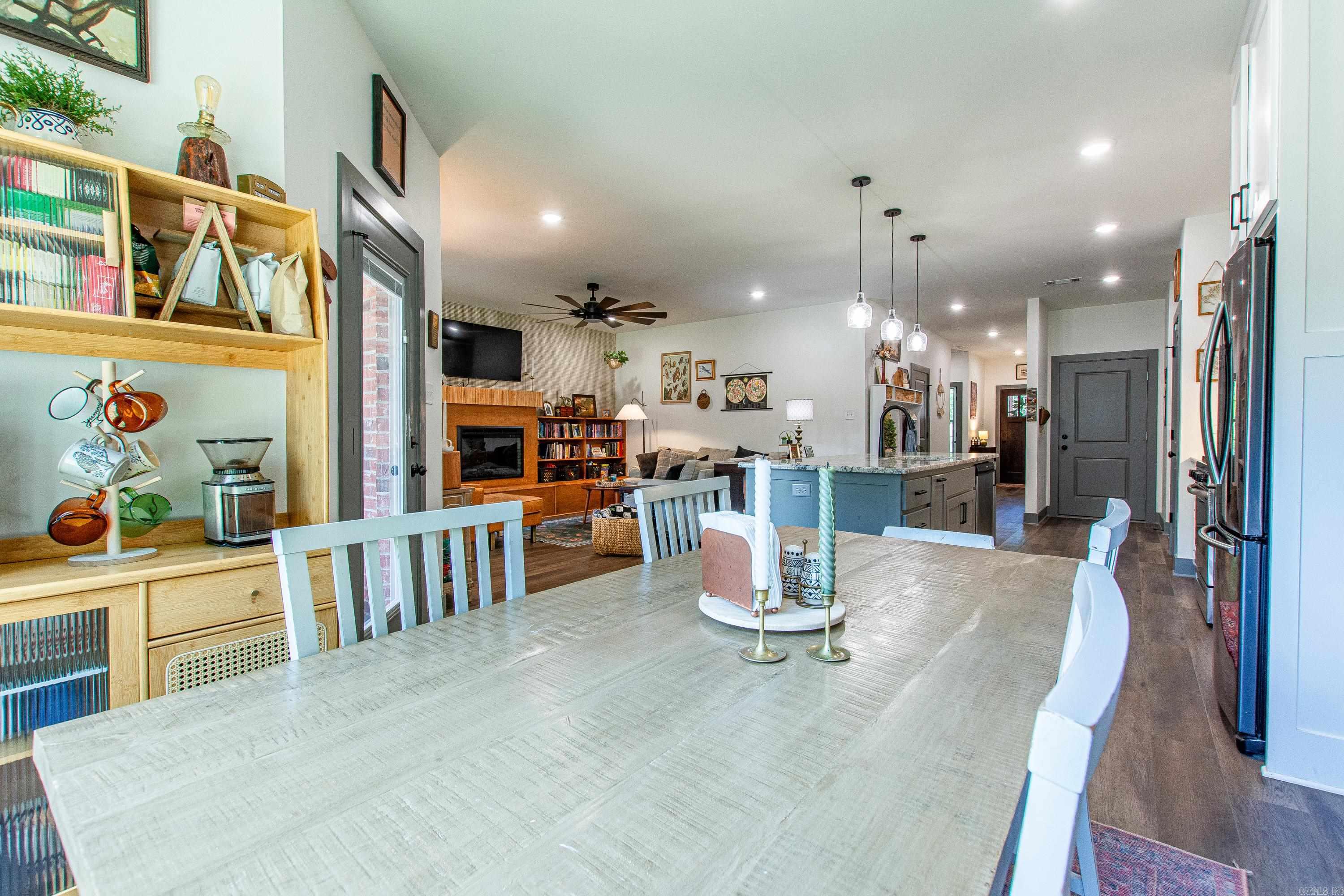 NORTHSHORE GARDENS - Residential