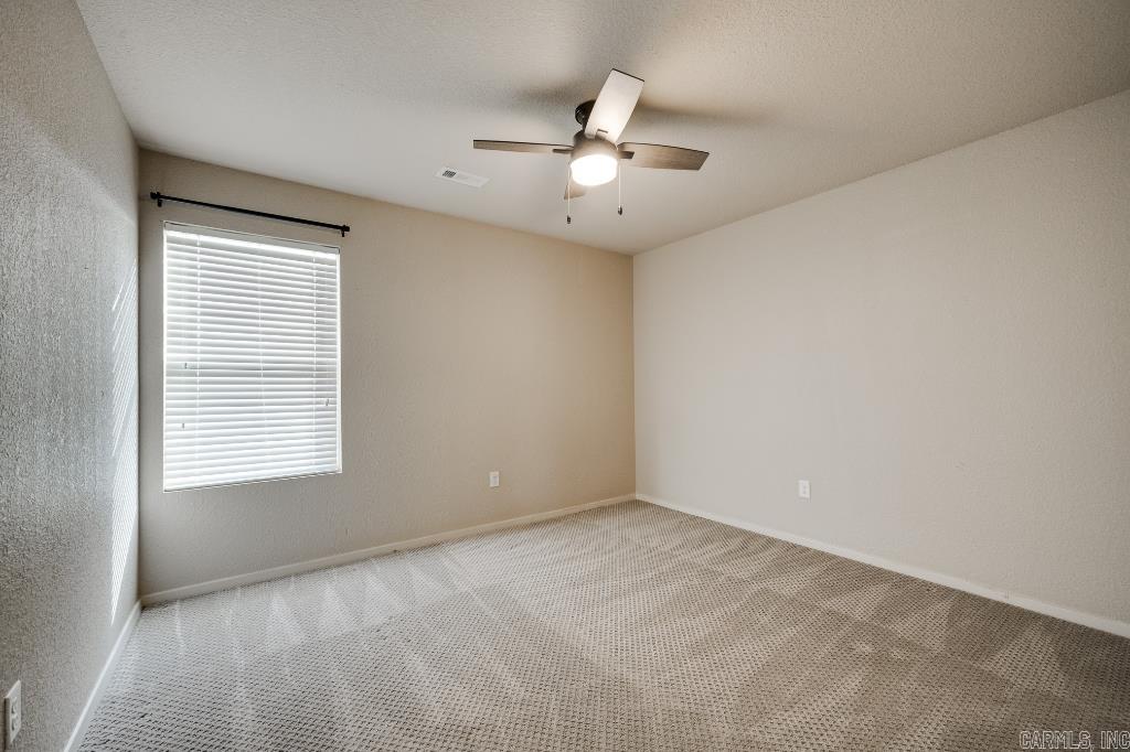 WOODLANDS EDGE - Residential