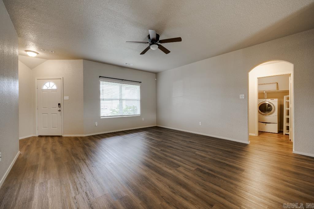 WOODLANDS EDGE - Residential