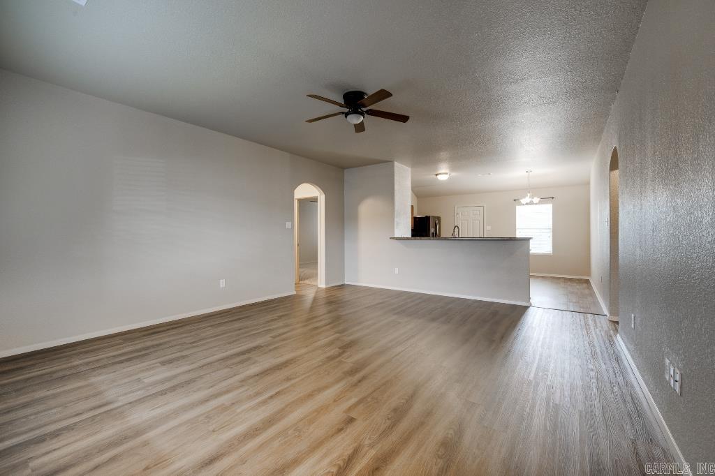 WOODLANDS EDGE - Residential