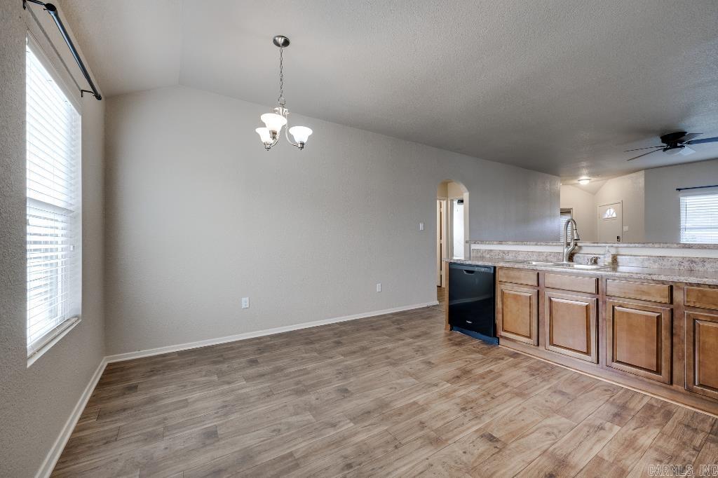 WOODLANDS EDGE - Residential