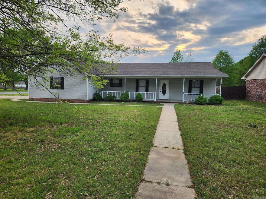Gorgeous, Recently Refreshed 3 Bed 2 Bath Home in Great Cabot Location!  Walking distance to school!  Lovely Front Porch.  Side Load Garage.  HUGE CORNER LOT!  Fenced-In Yard.  Split Bedroom Plan.  Extra LG Kitchen w/ Dining Area.  Great Room w/ Fireplace.  Cute Storage Building for all your things