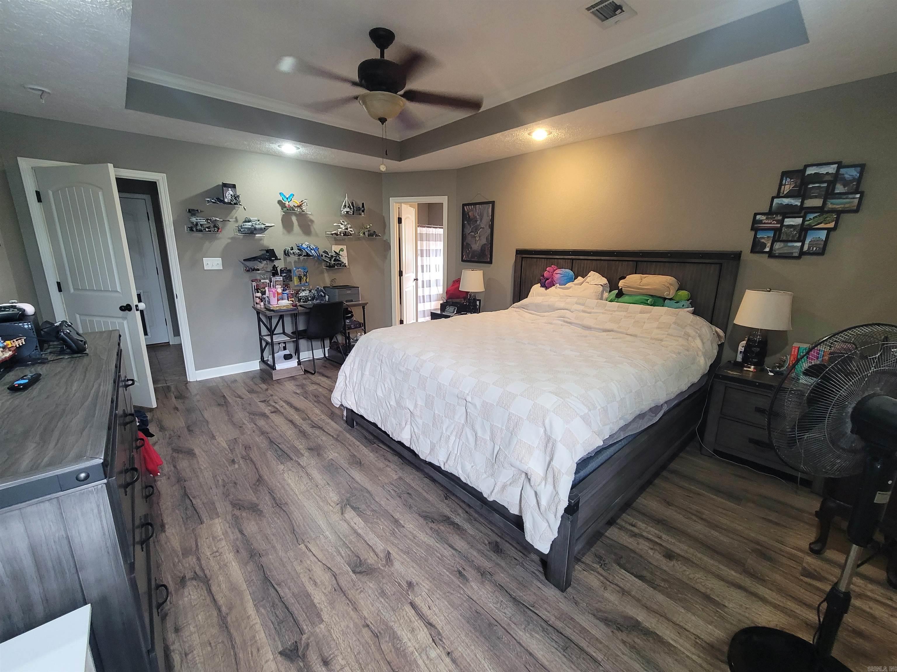 DOVE CREEK - Residential