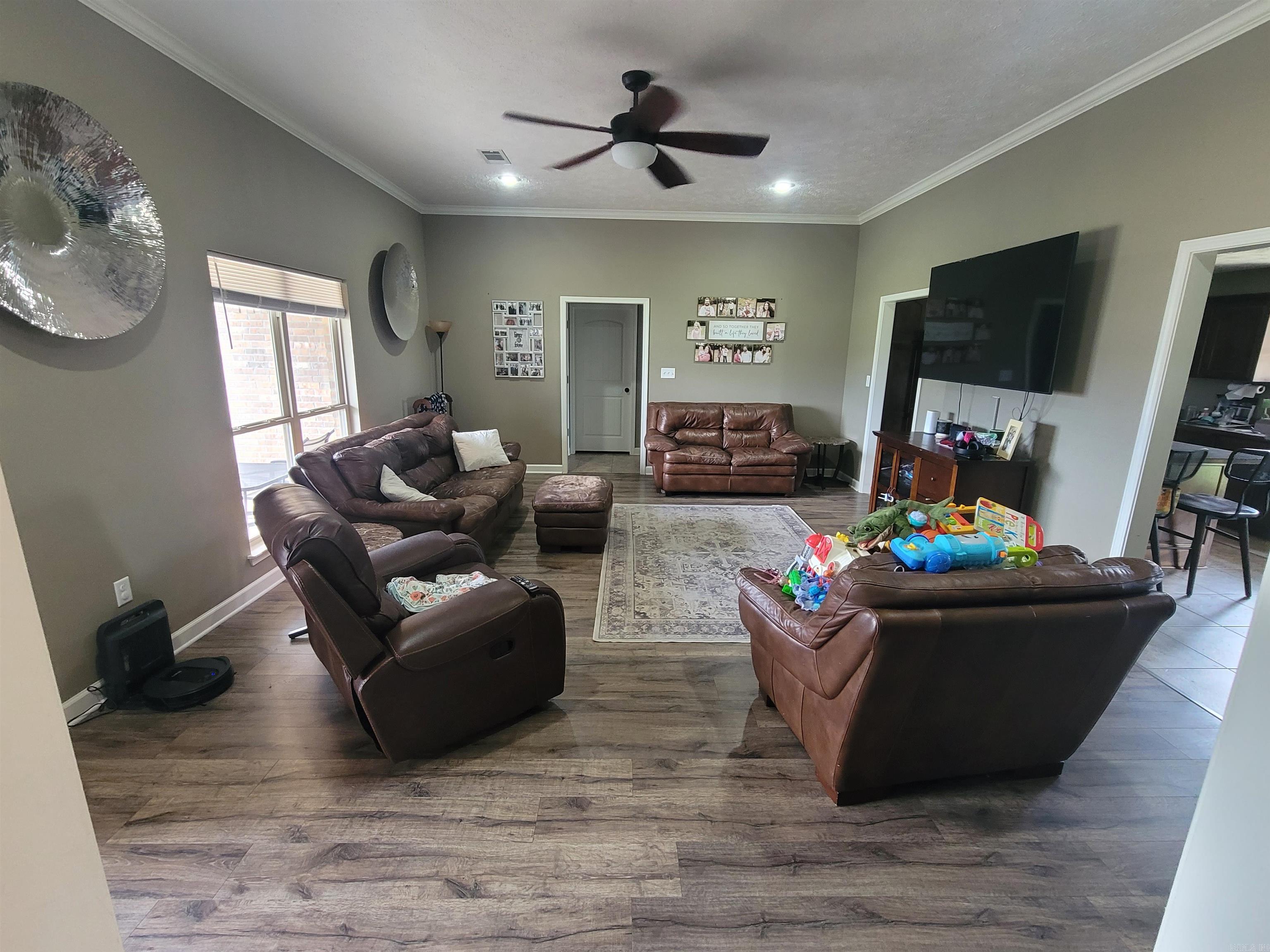 DOVE CREEK - Residential