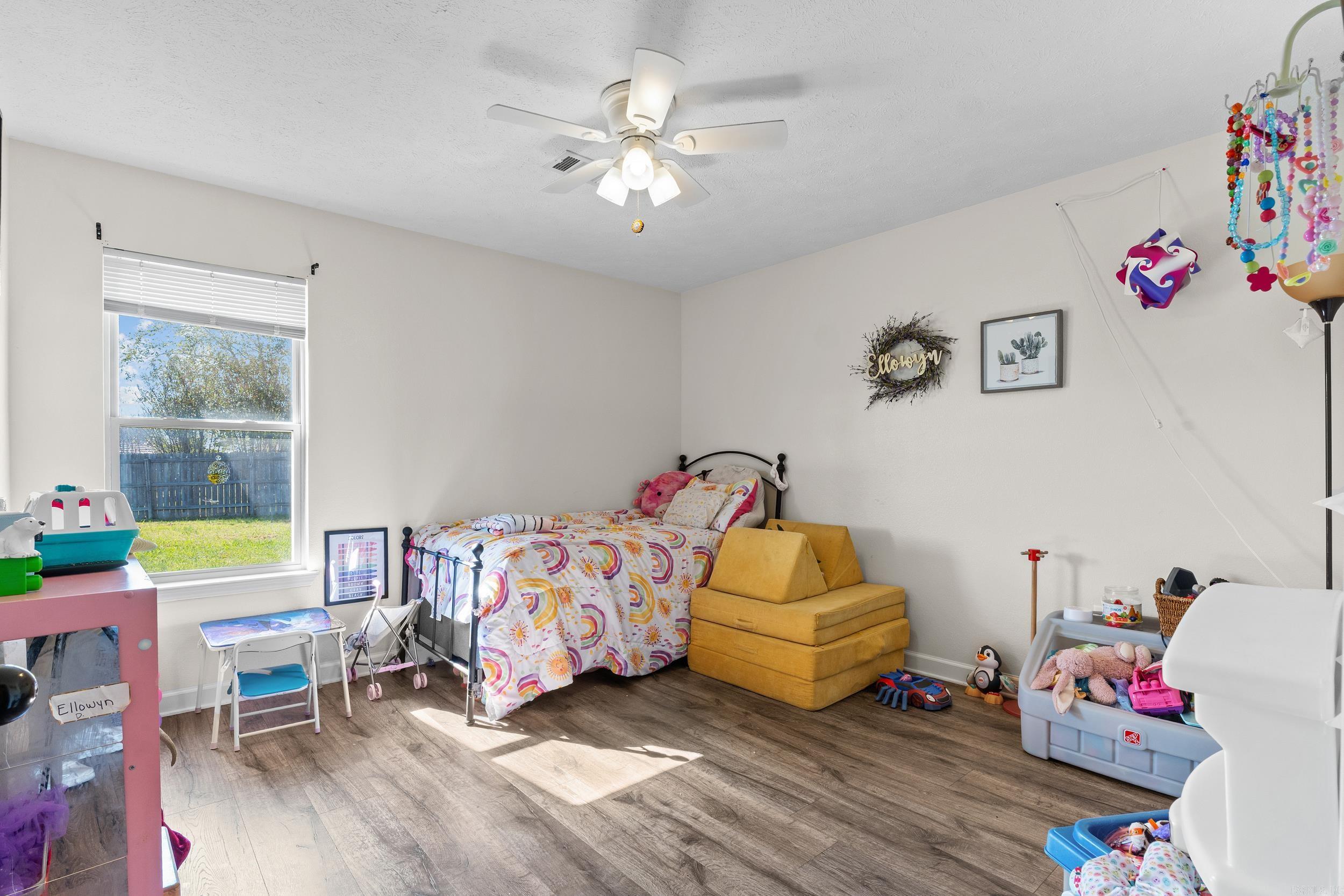 DOVE CREEK - Residential