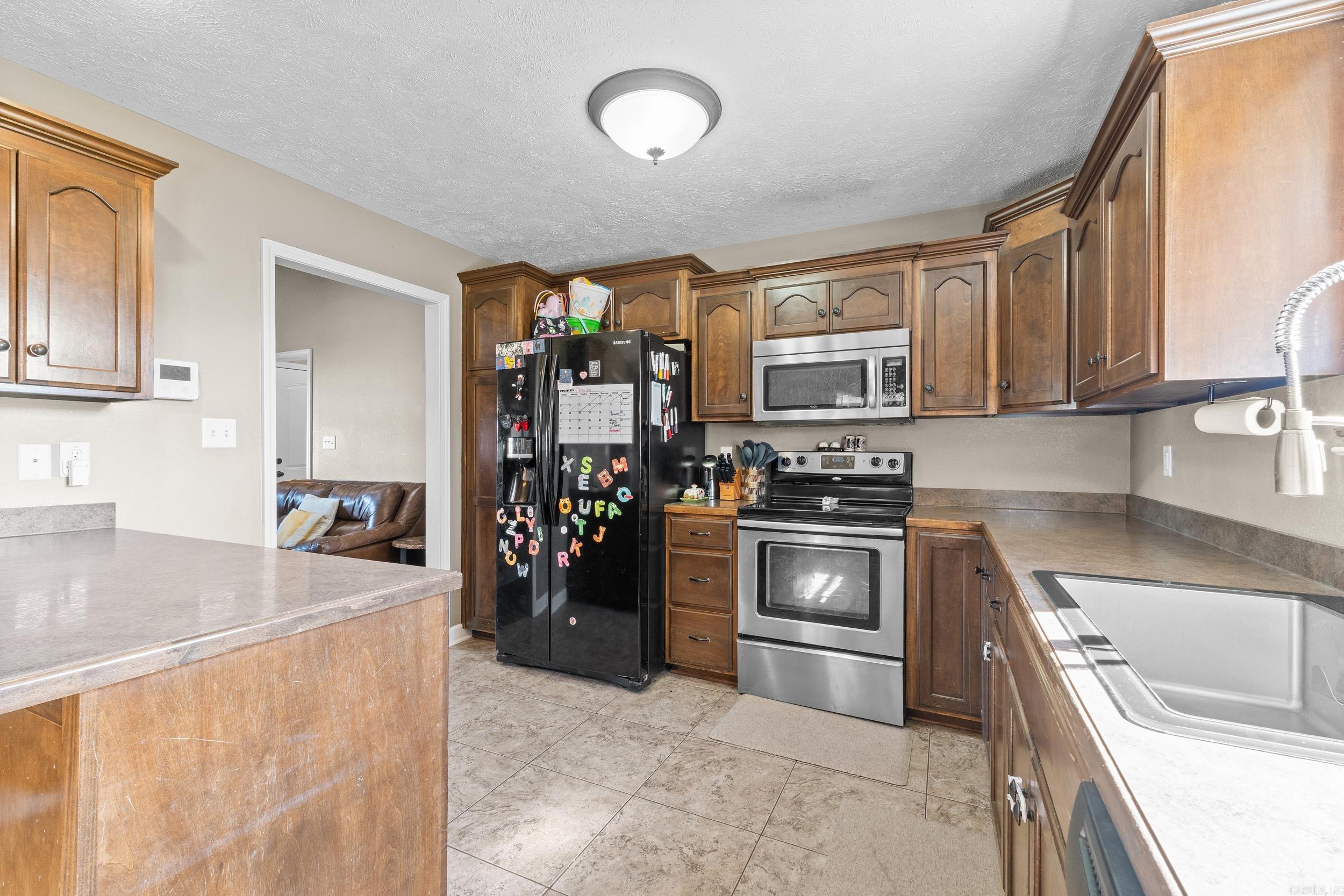 DOVE CREEK - Residential