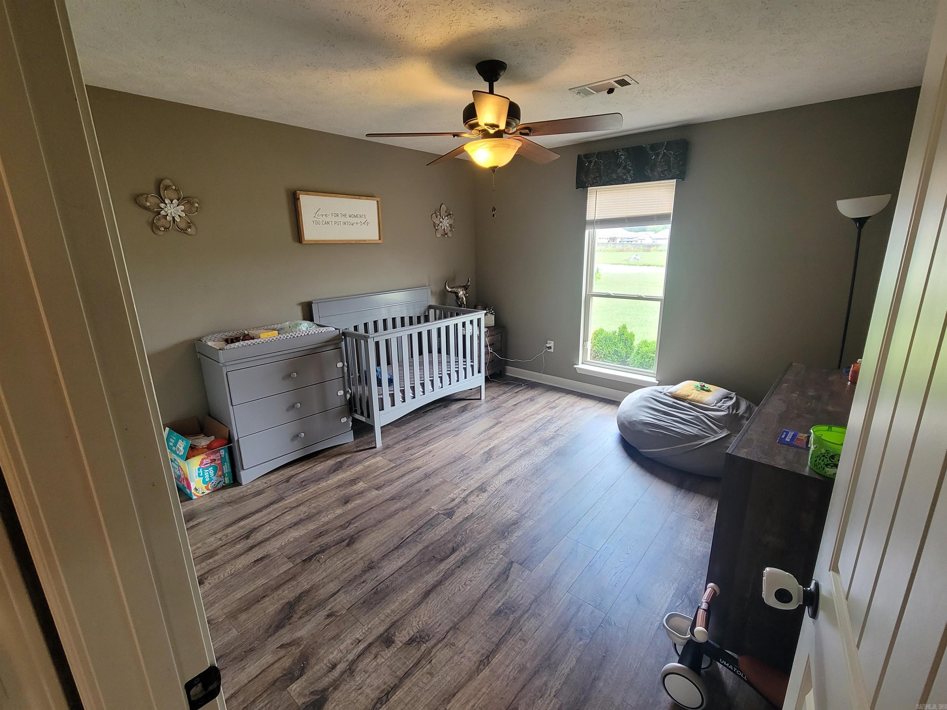 DOVE CREEK - Residential
