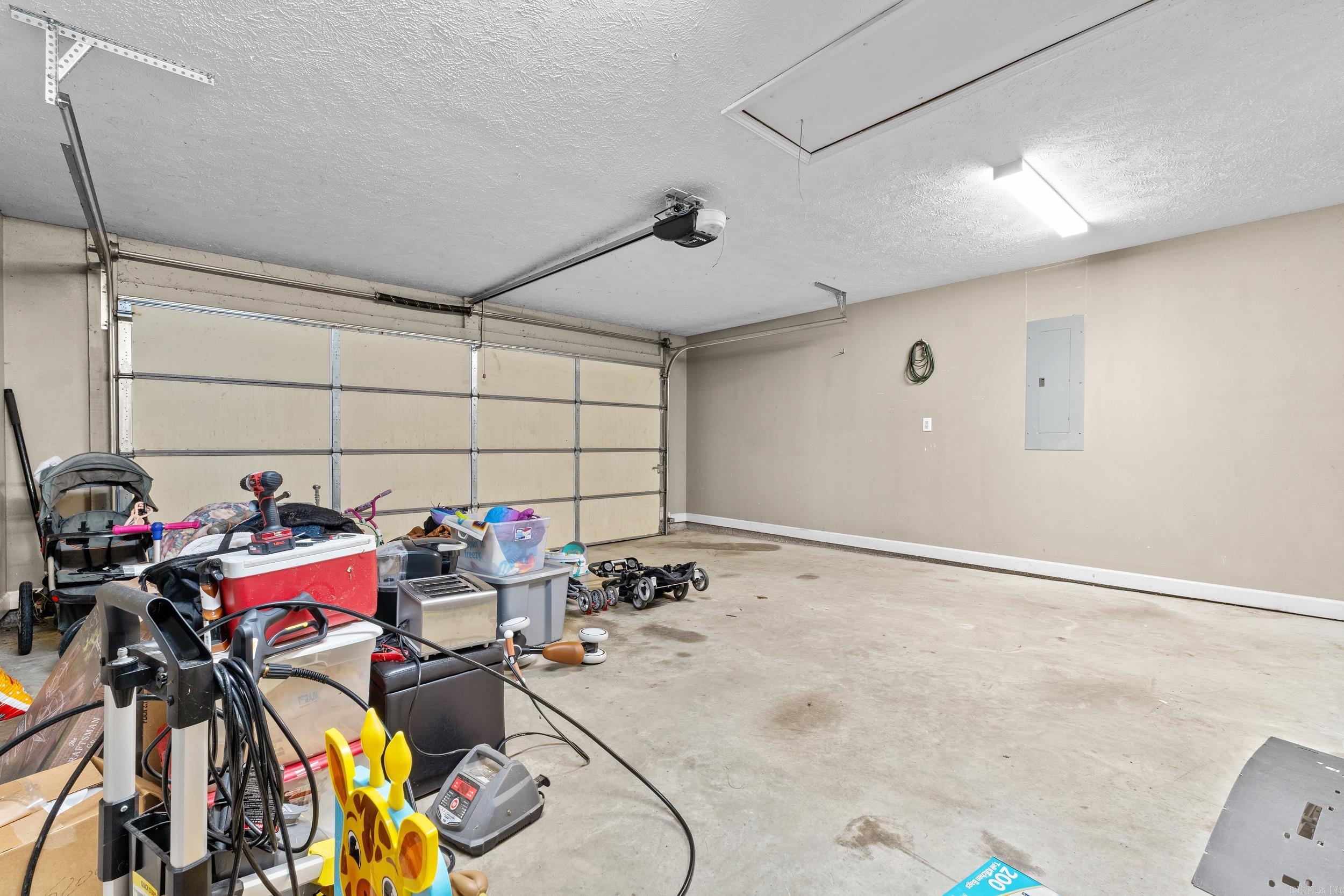 DOVE CREEK - Residential