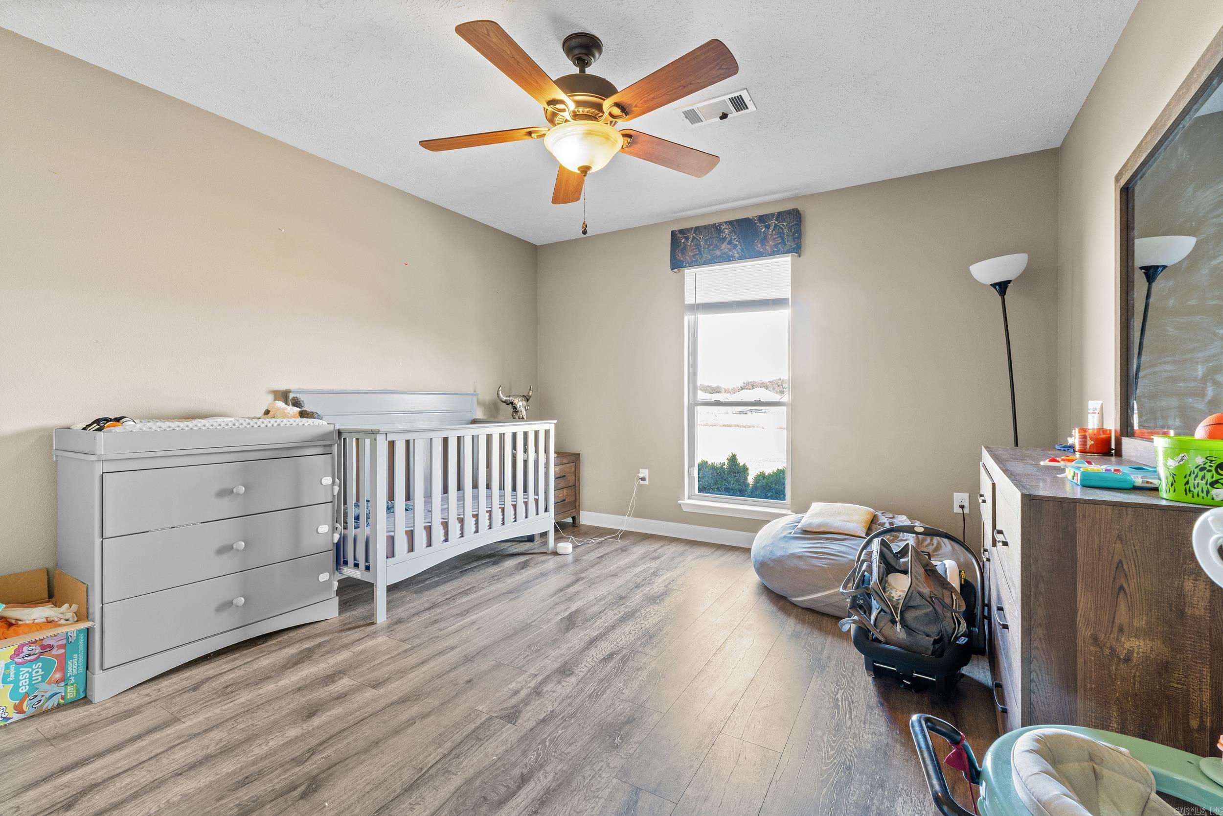 DOVE CREEK - Residential