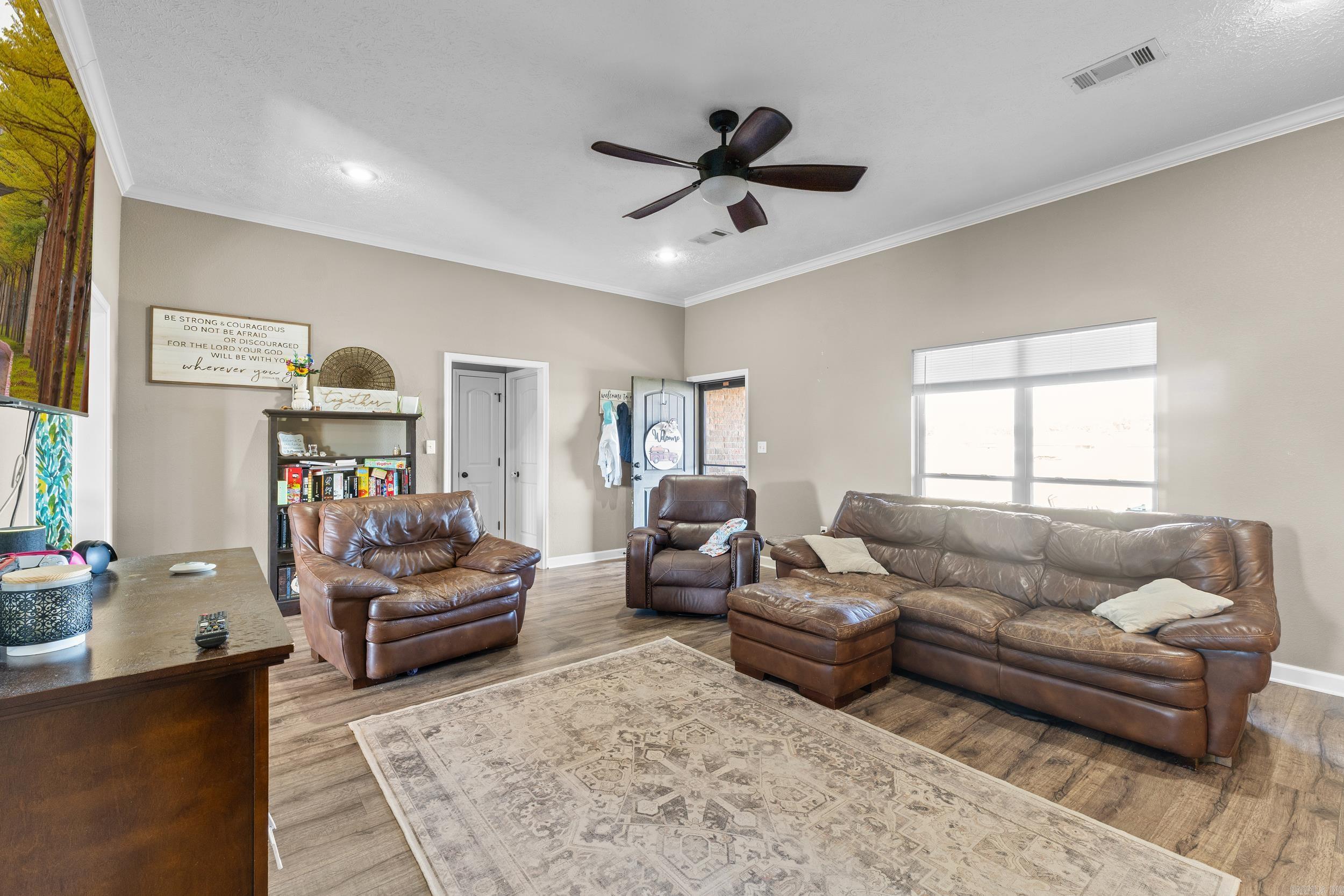 DOVE CREEK - Residential