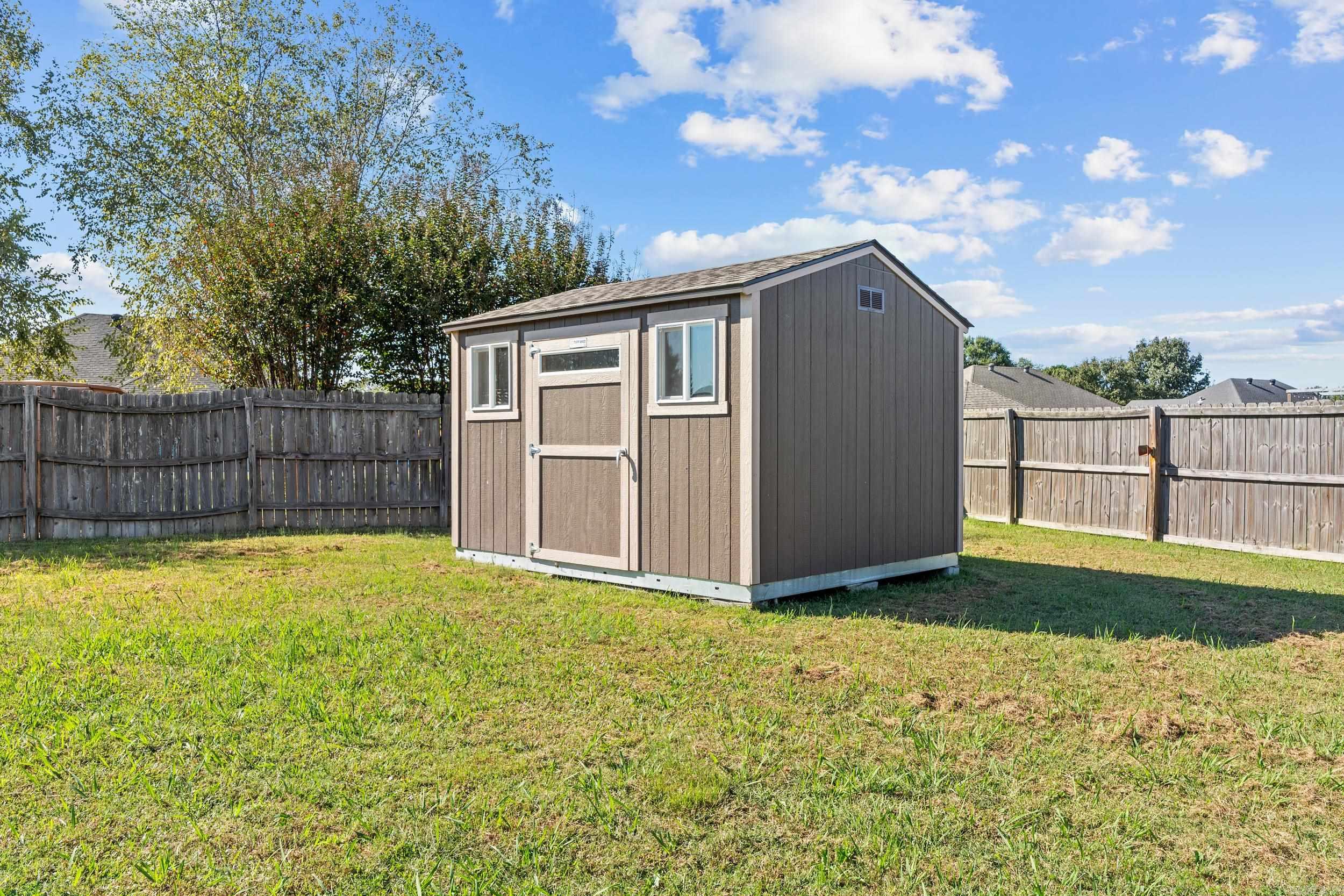 DOVE CREEK - Residential