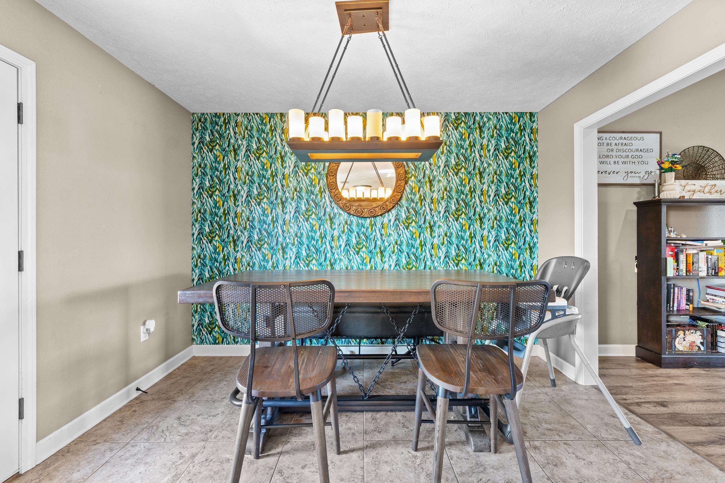 DOVE CREEK - Residential