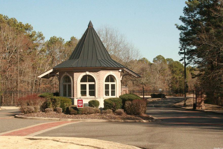 Wonderful Lot nestled in the Gardens Gate community of Red Oak Ridge. This premier gated community offers neighborhood swimming pool, walking trails, private lake for kayaking, and paddle boarding. You will enjoy the picturesque setting this community entails. The perfect place to build your next dream home.