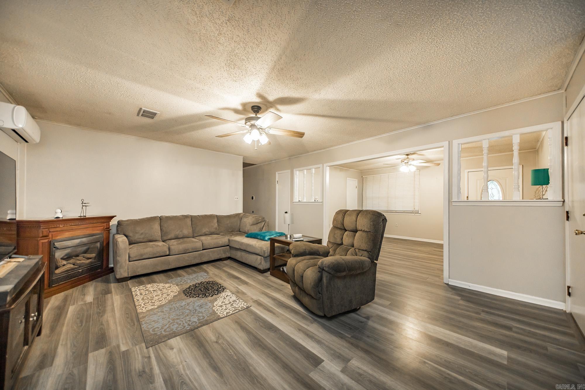 DEEREWOOD - Residential