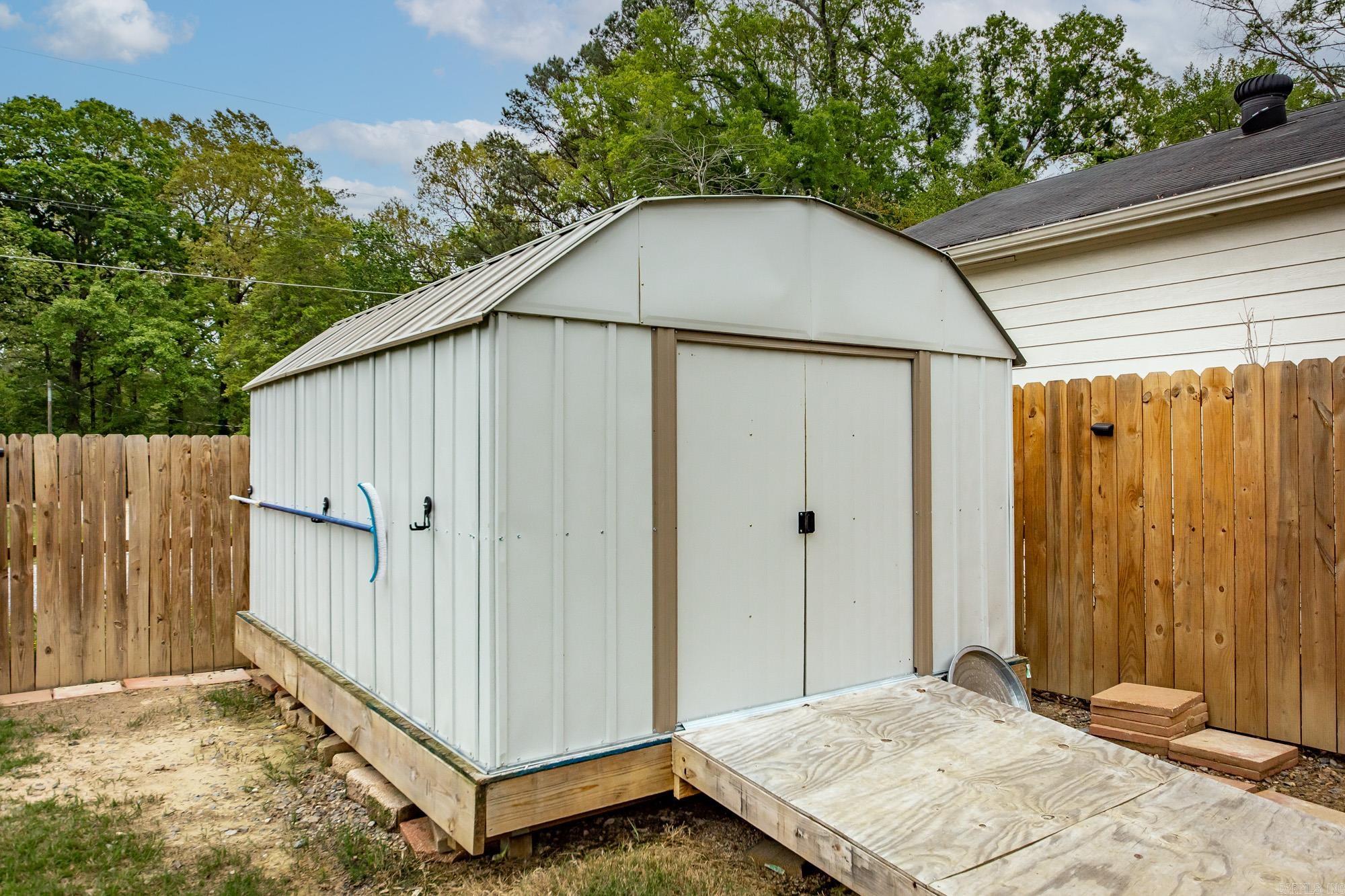 DEEREWOOD - Residential