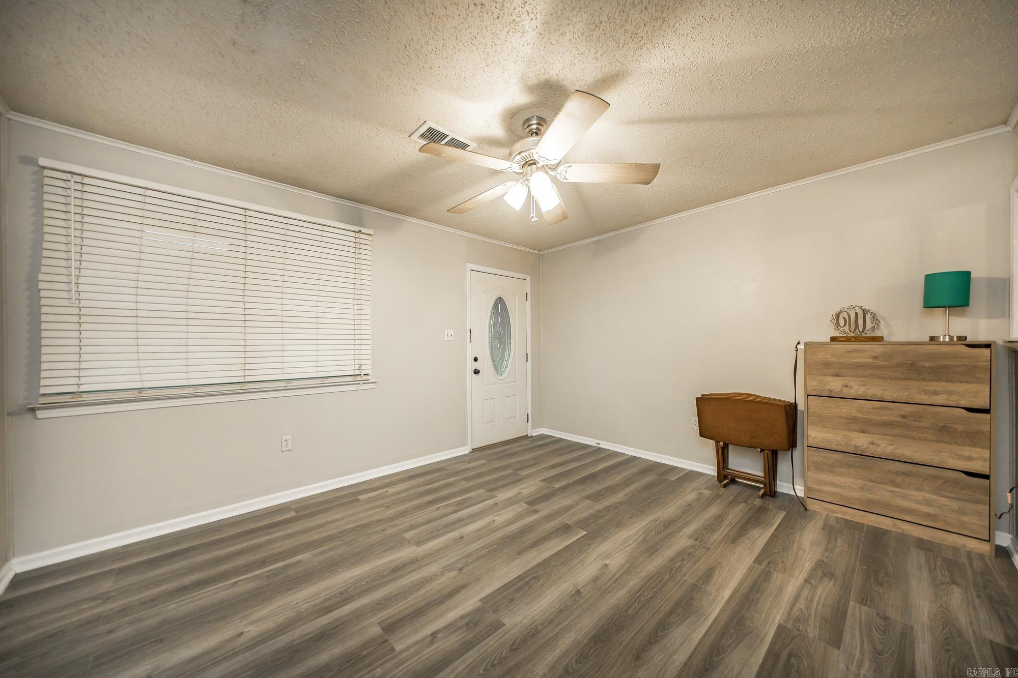 DEEREWOOD - Residential