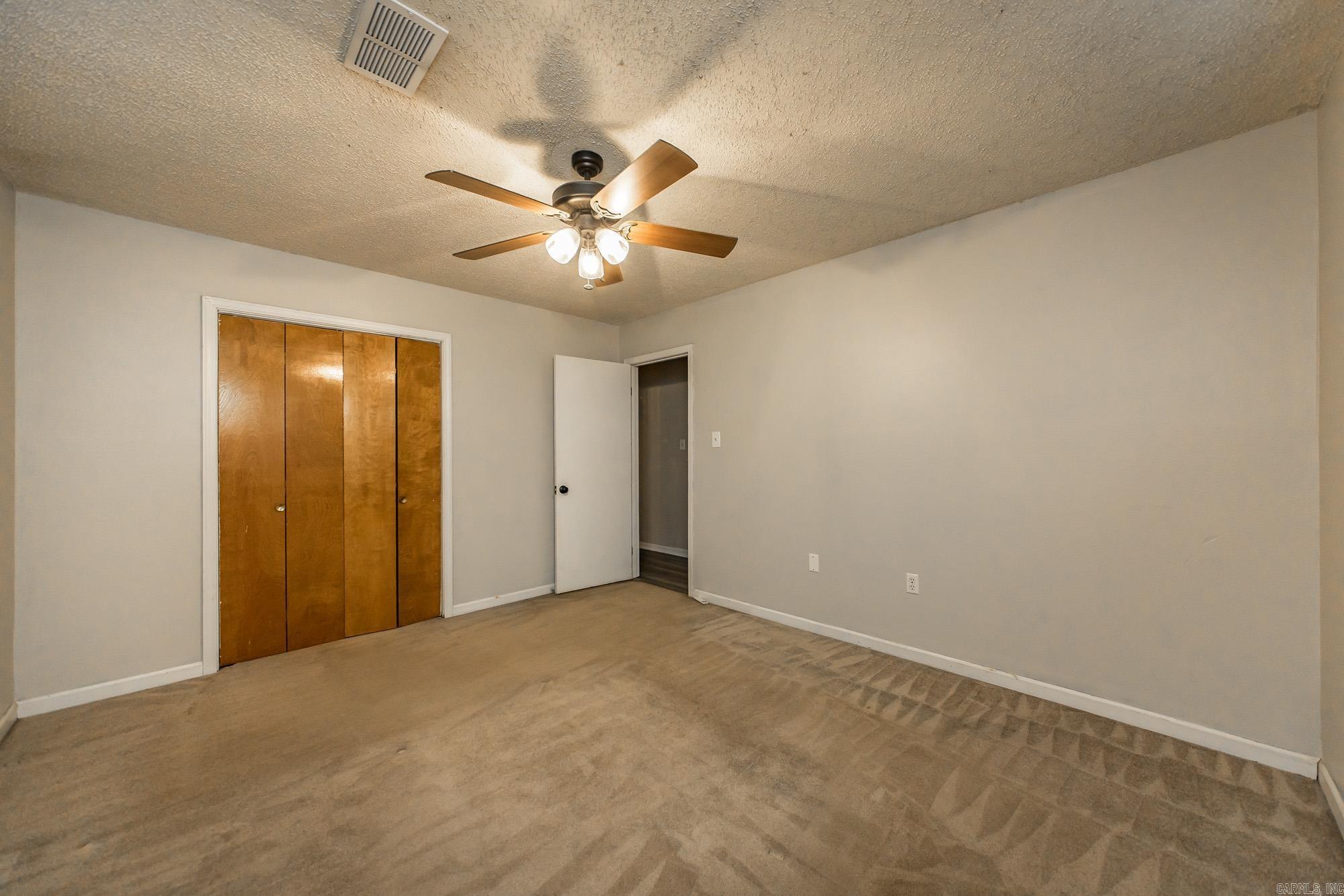 DEEREWOOD - Residential