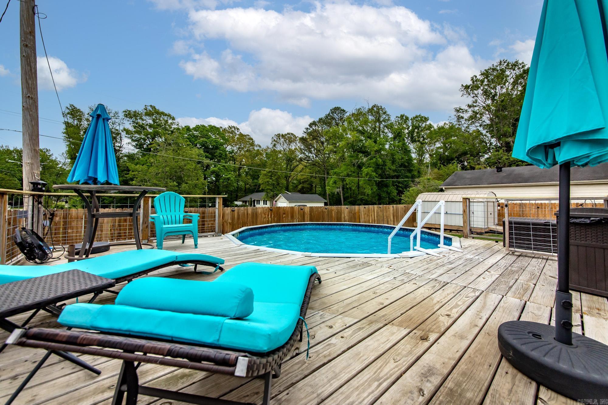 DEEREWOOD - Residential