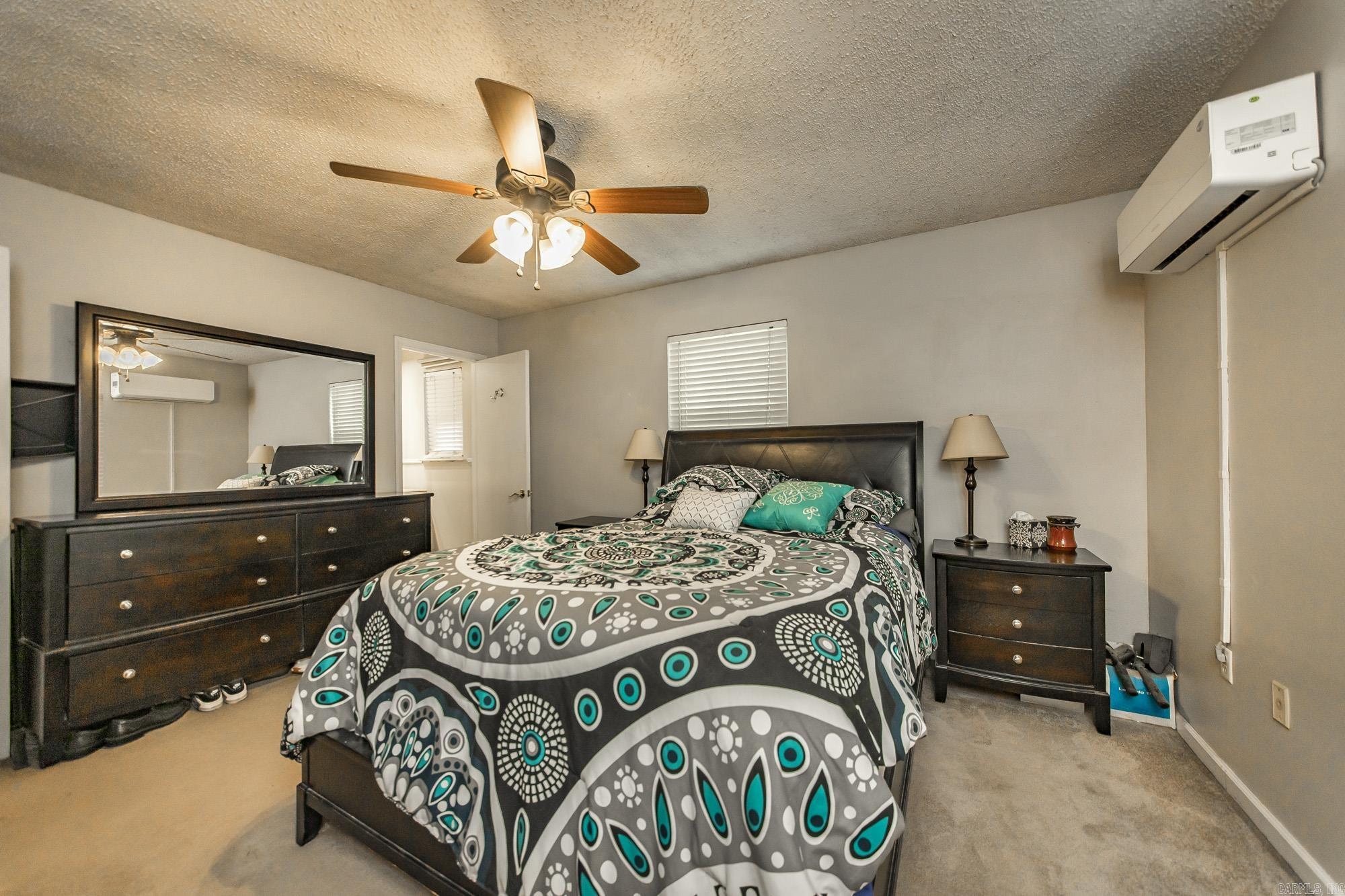 DEEREWOOD - Residential