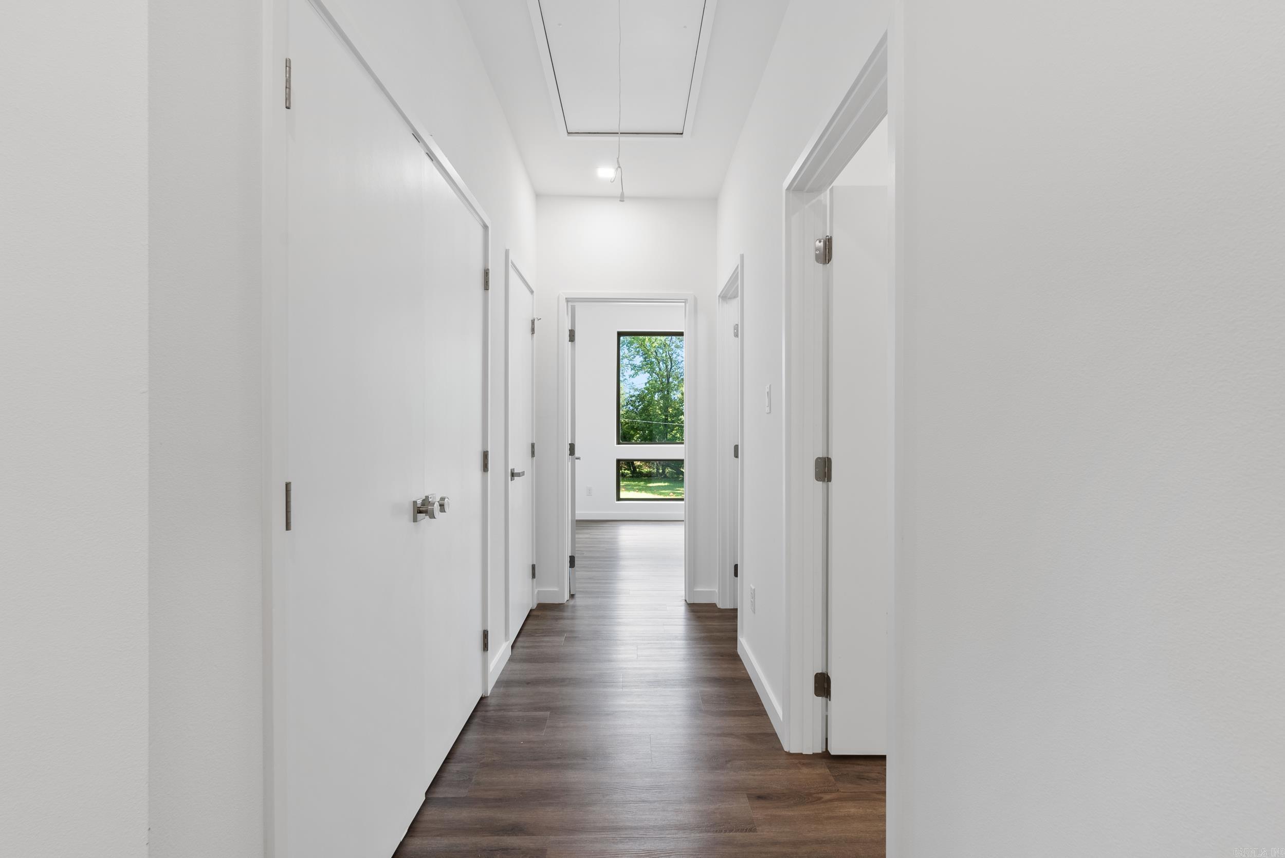 OAK GLENN - Residential