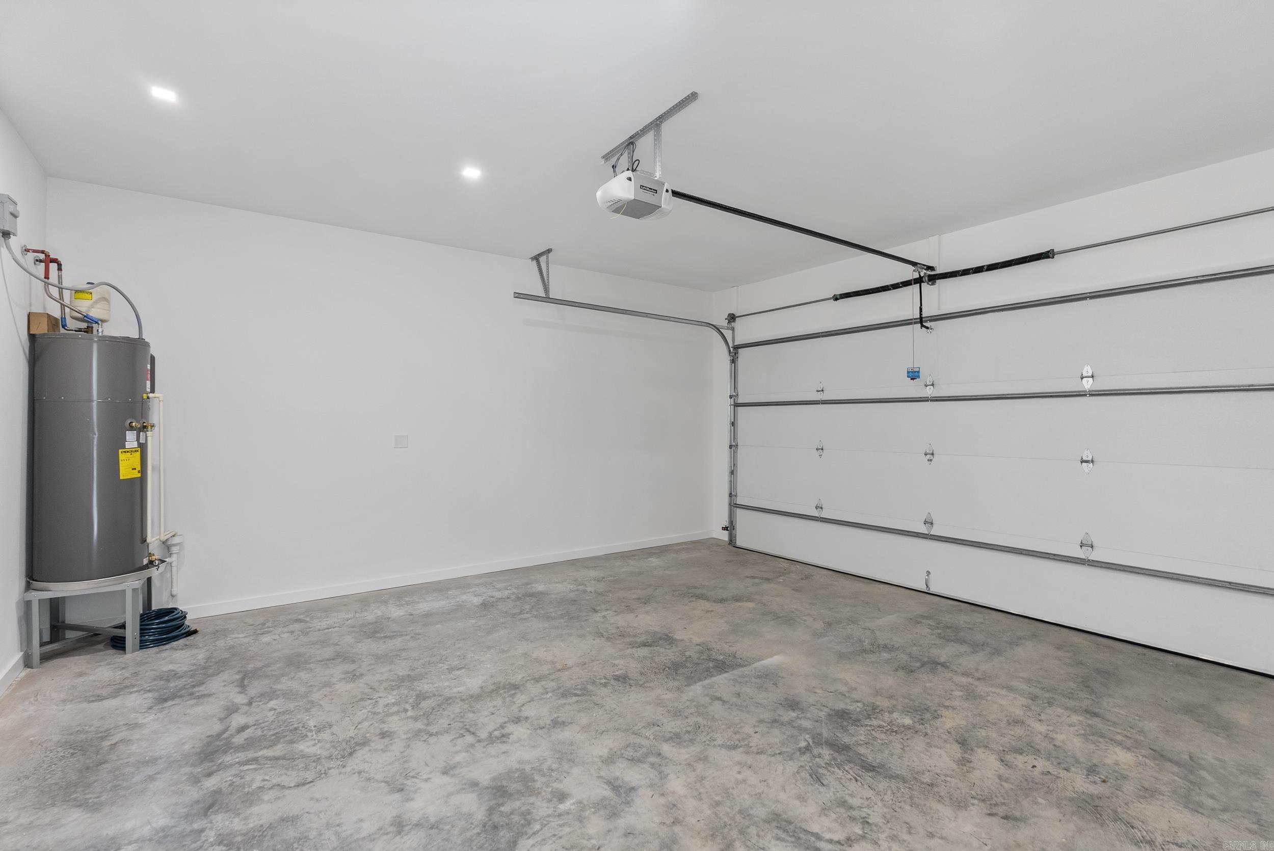 OAK GLENN - Residential