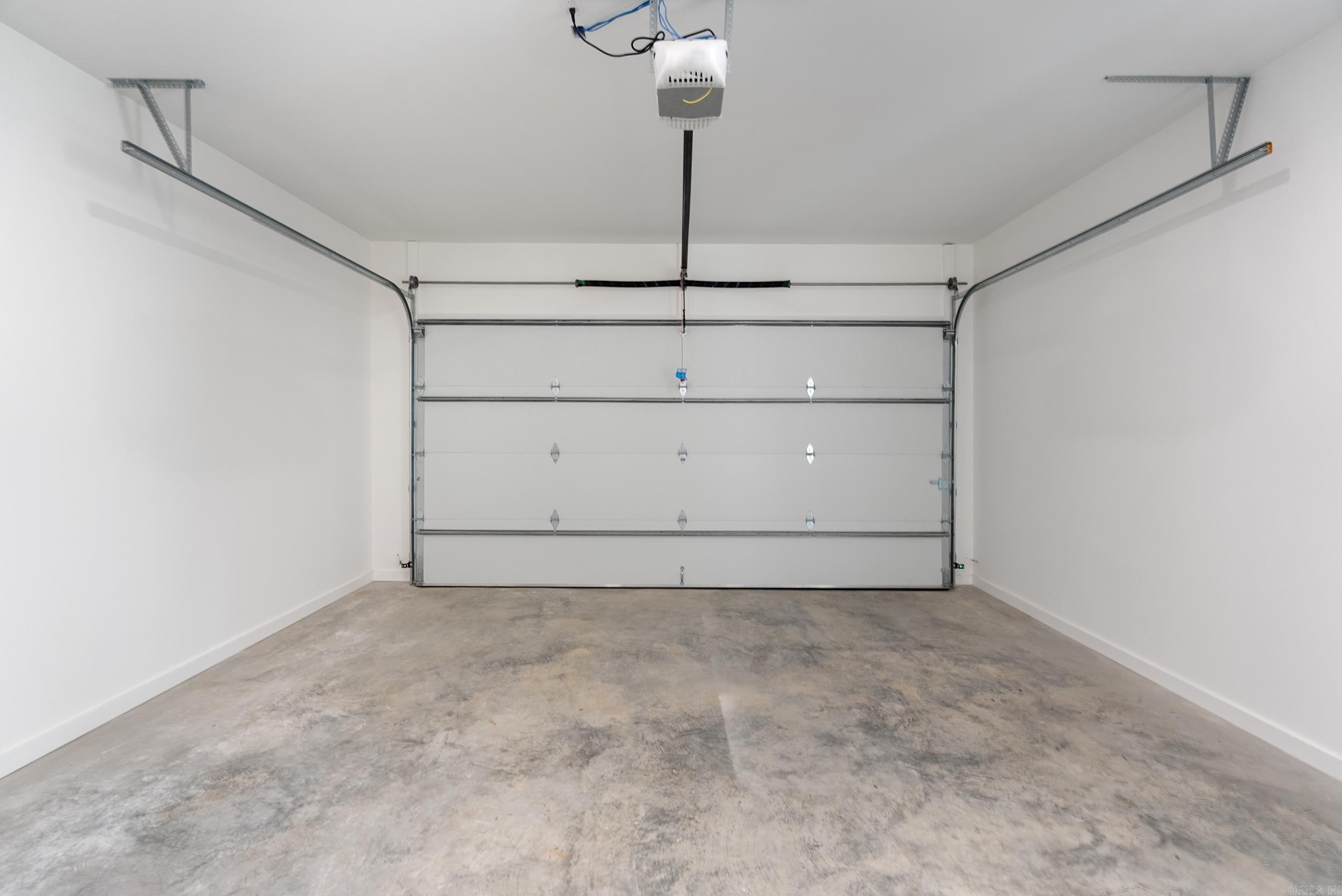 OAK GLENN - Residential