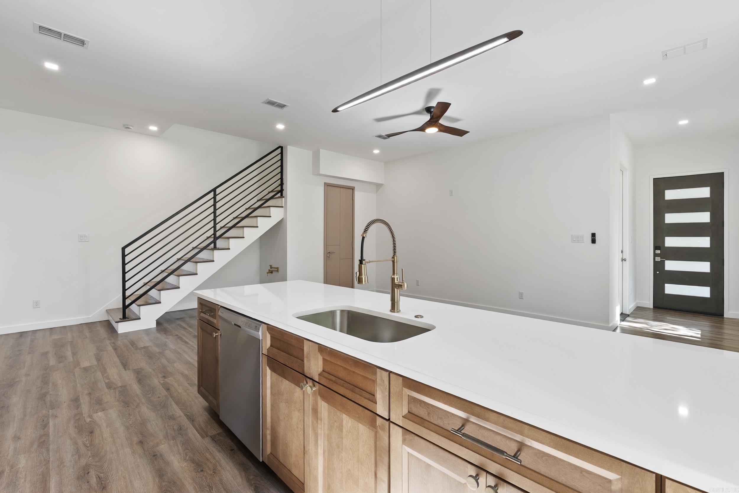 OAK GLENN - Residential