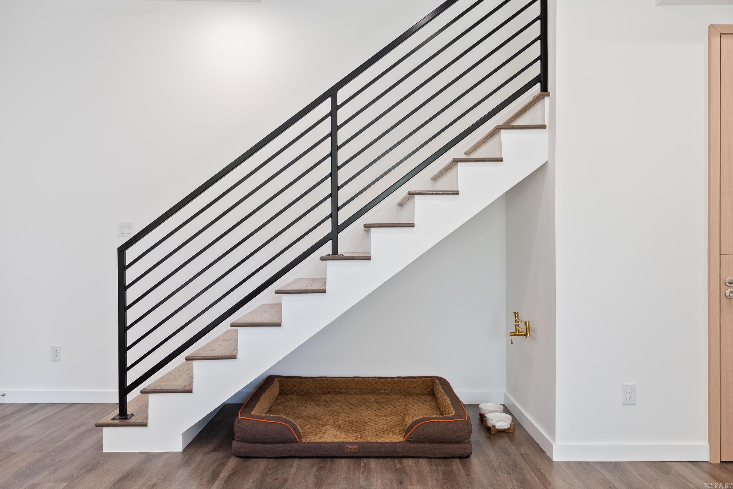 OAK GLENN - Residential