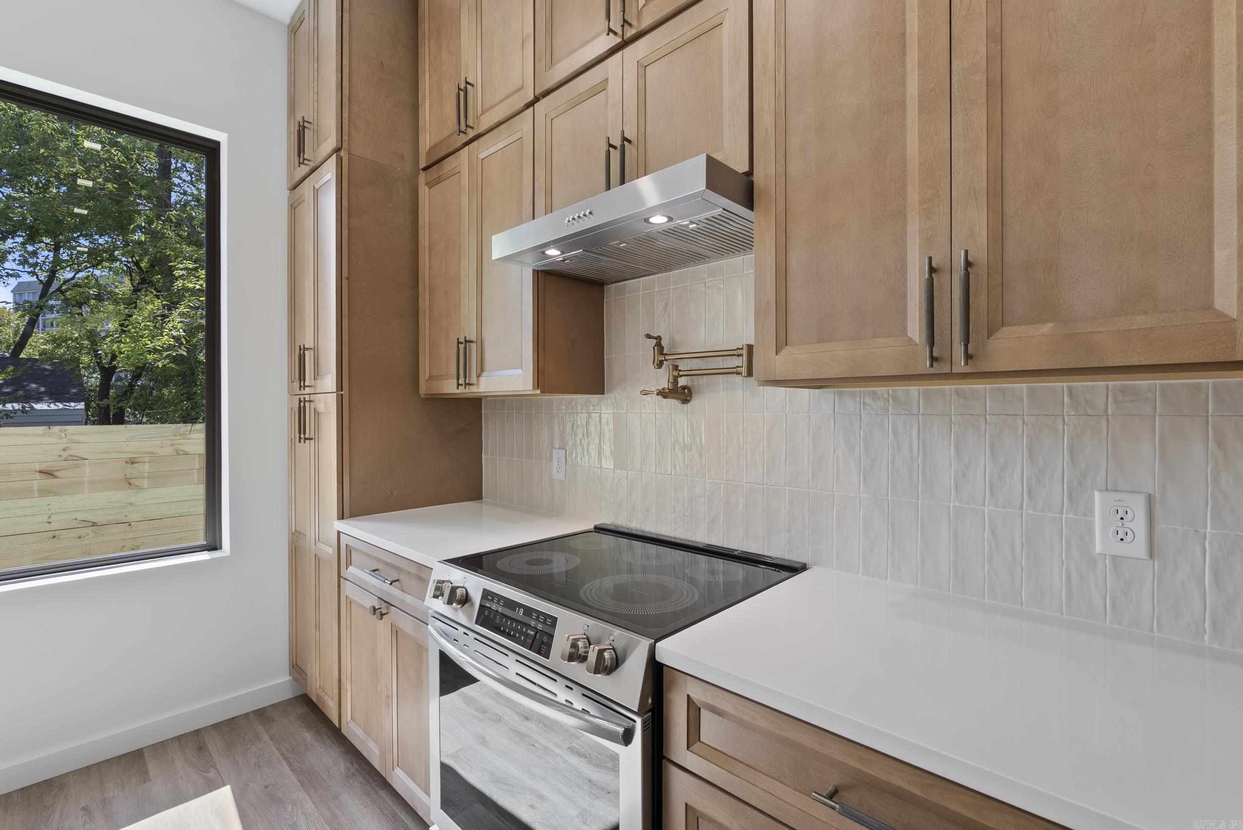 OAK GLENN - Residential