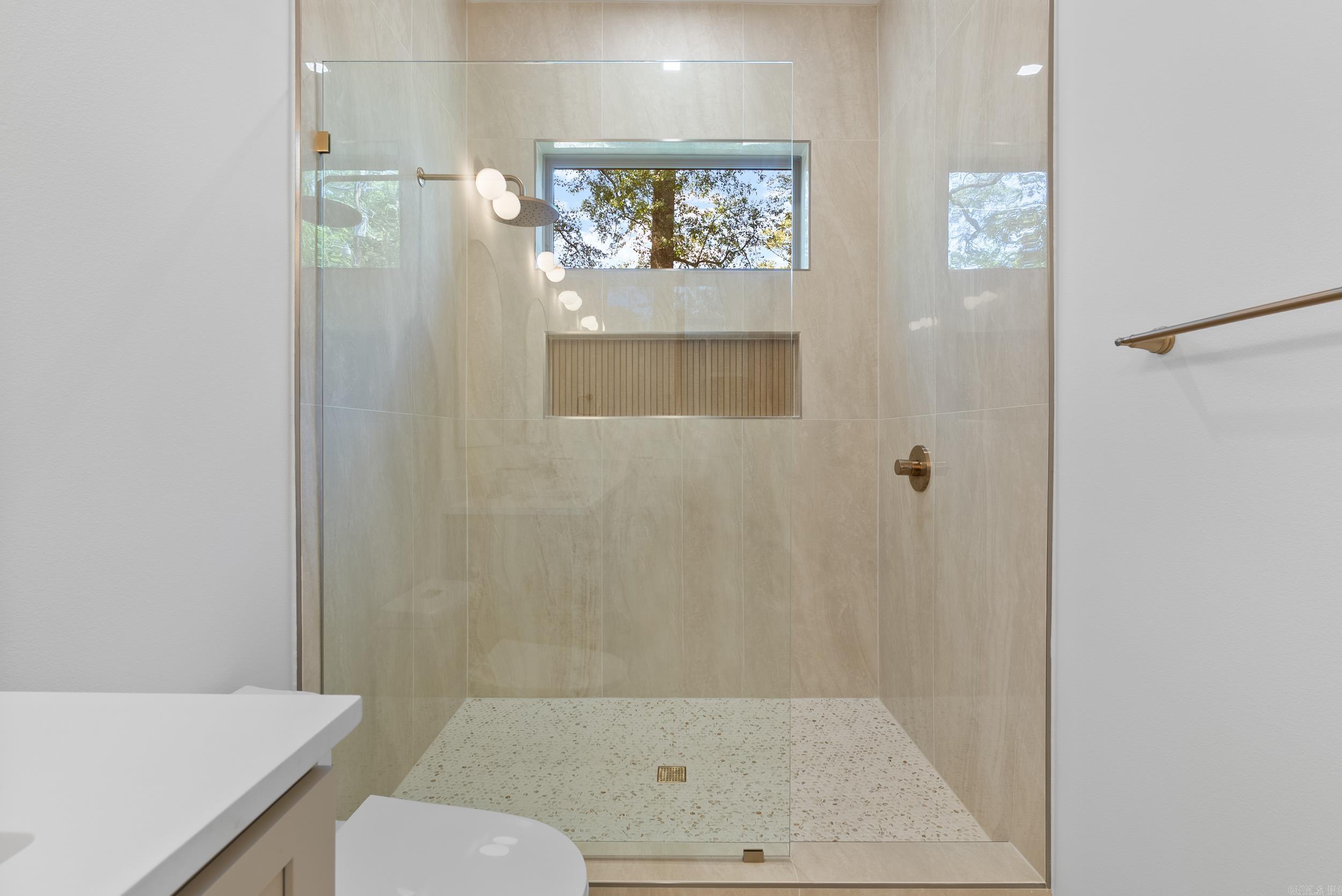 OAK GLENN - Residential