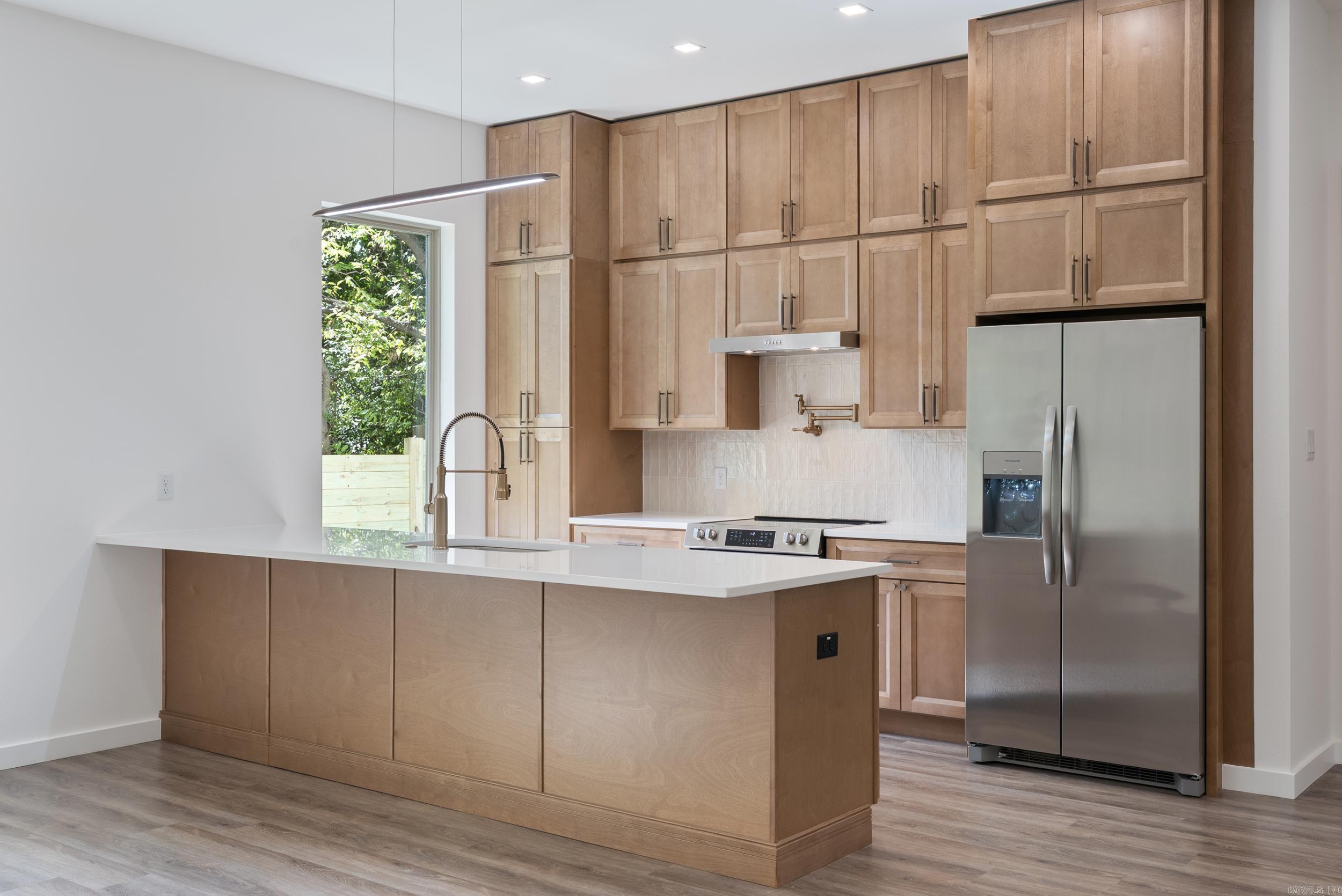 OAK GLENN - Residential