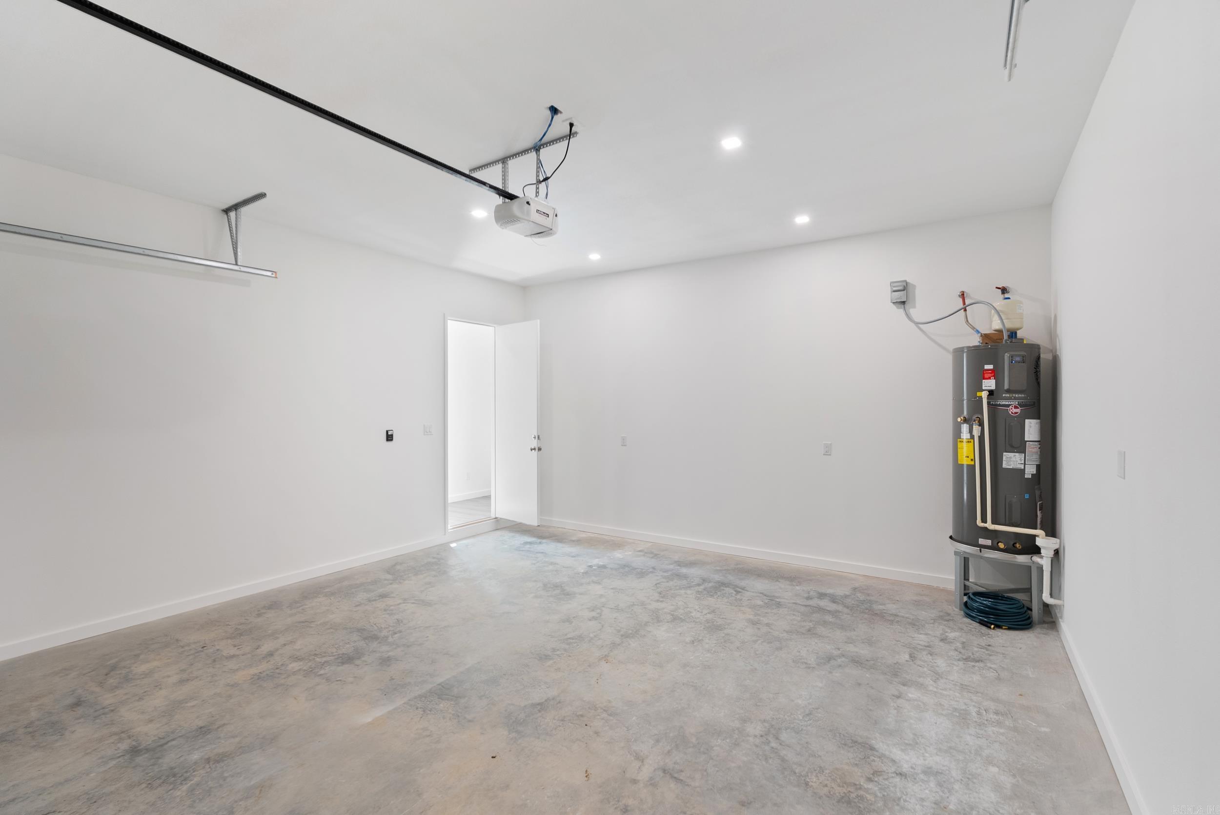 OAK GLENN - Residential