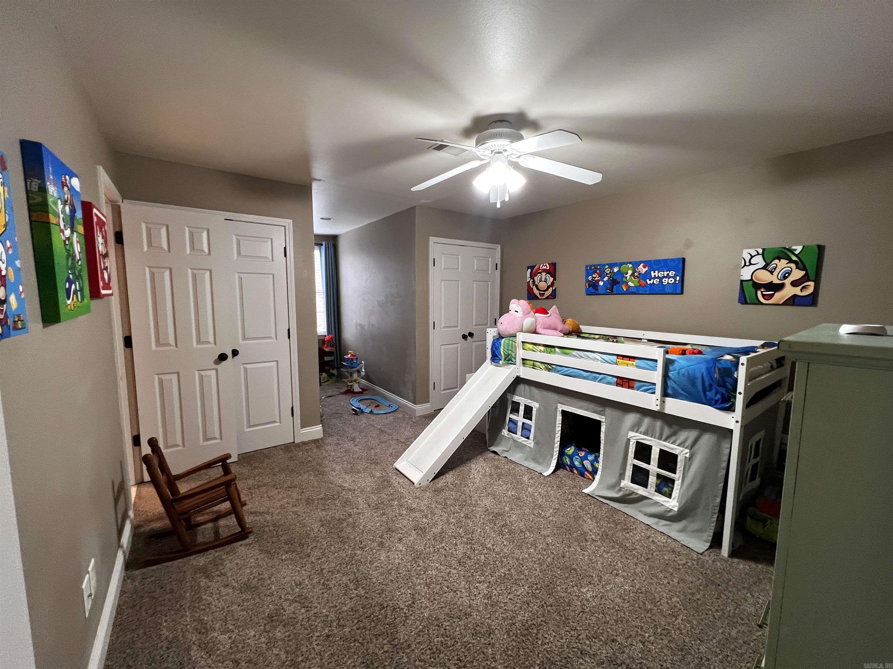 LONGHILLS VILLAGE - Residential