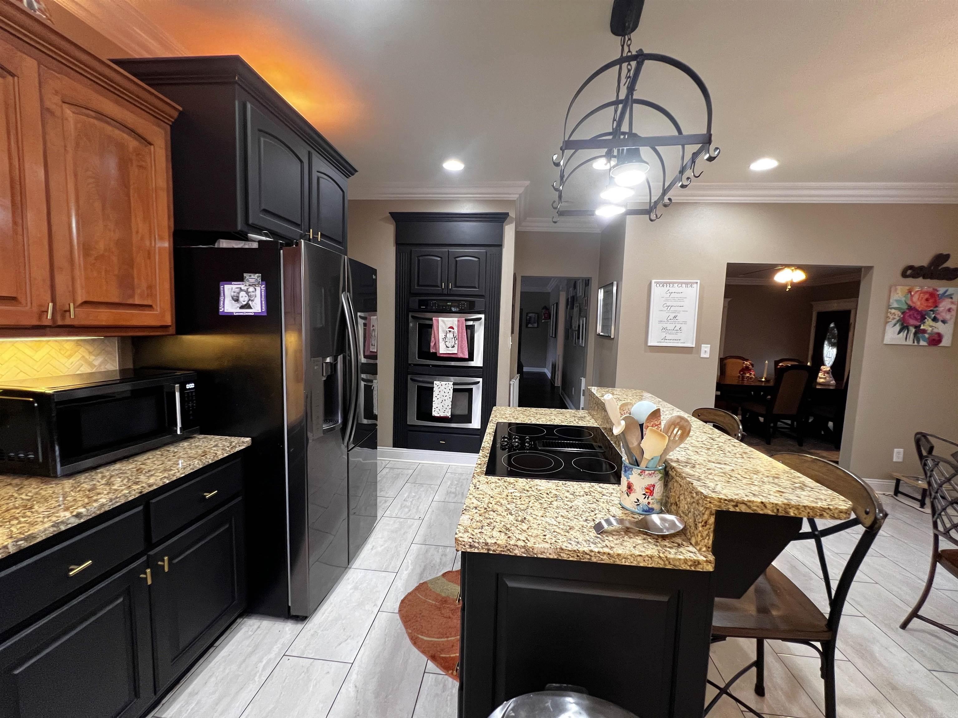 LONGHILLS VILLAGE - Residential